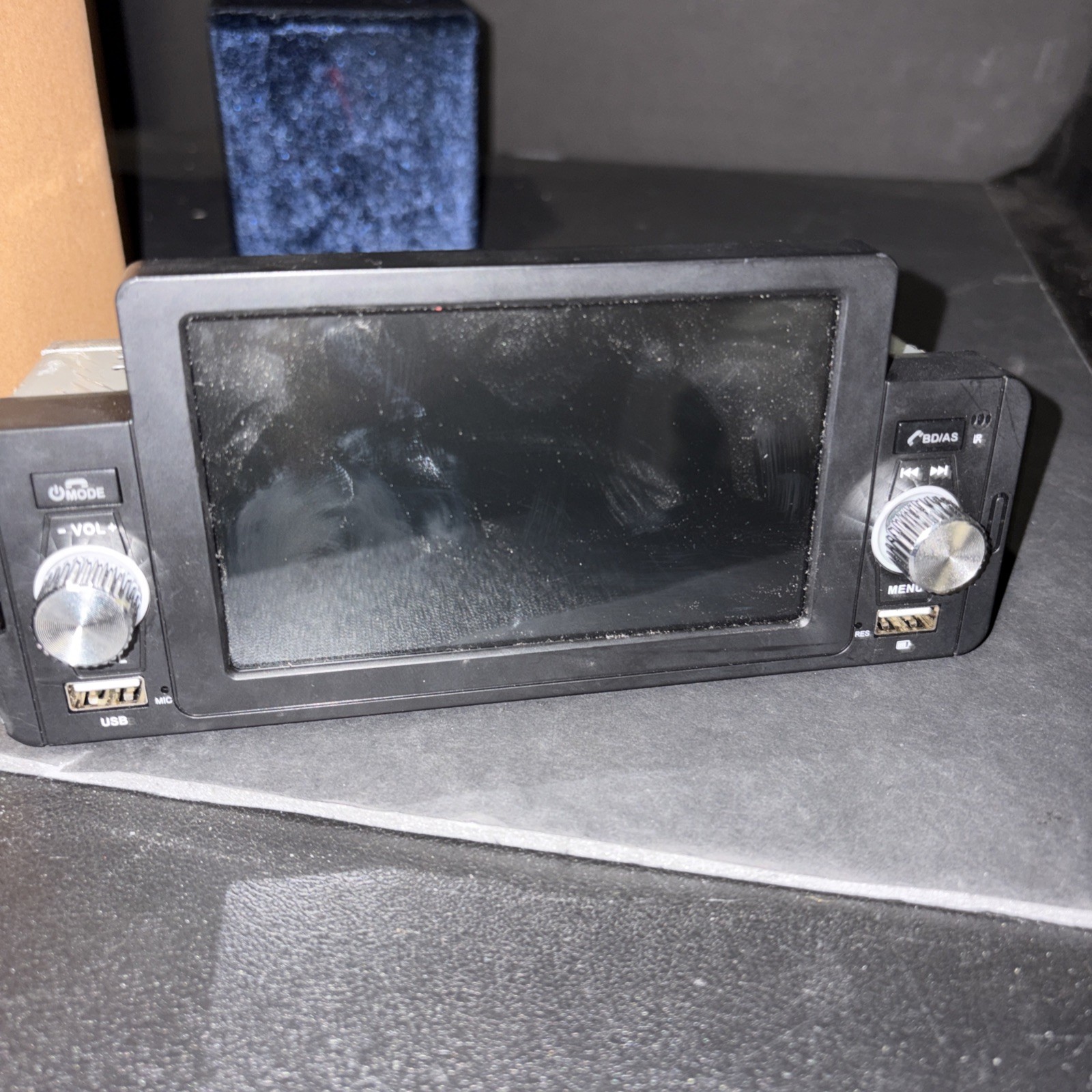 5 Inch Single Din Car Stereo Built-in Apple CarPlay/Android Auto/Mirror-Link