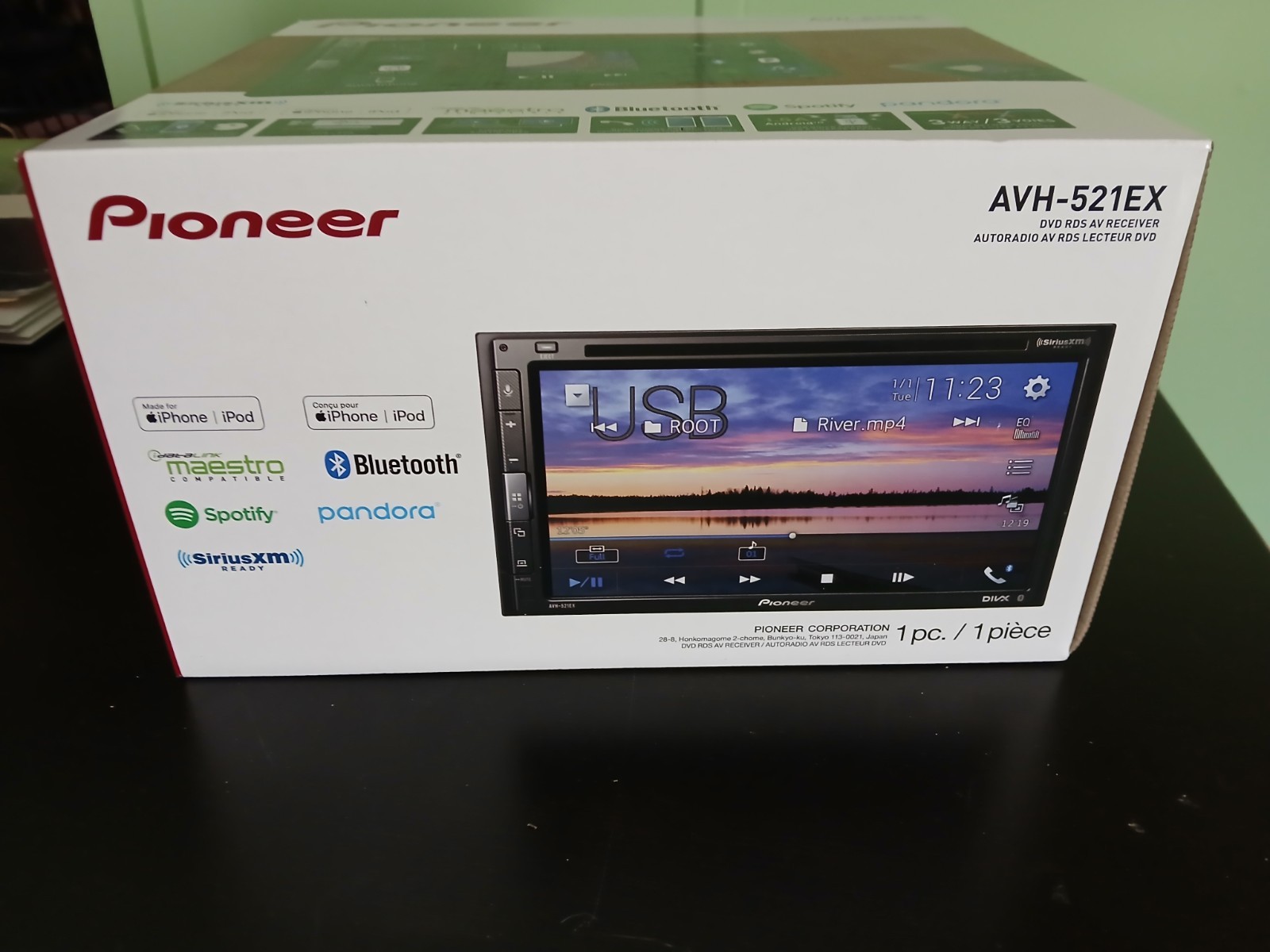 Pioneer AVH-521EX Multimedia DVD/Cd Receiver. Brand New With Xm Ready Reciever.