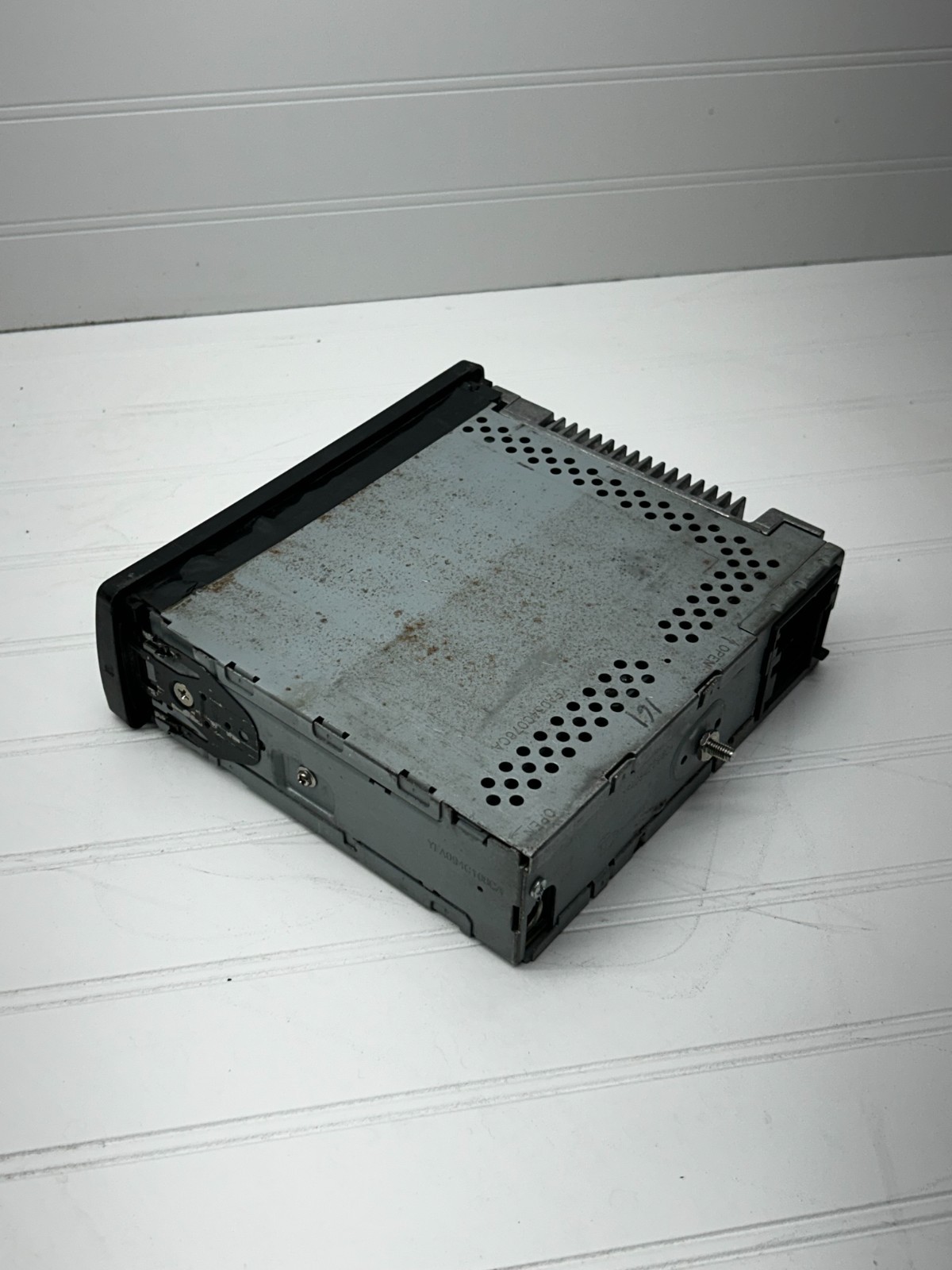 Pana Pacific Heavy Duty Truck Radio AM FM WB CD PP103909 CQ-5105U Used