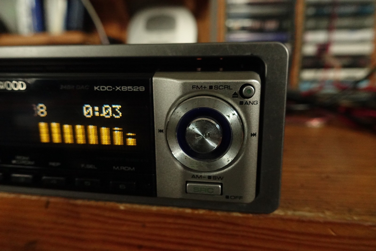 Kenwood KDC-x8529. Graphic Display CD/Bluetooth/Fm108 Player.