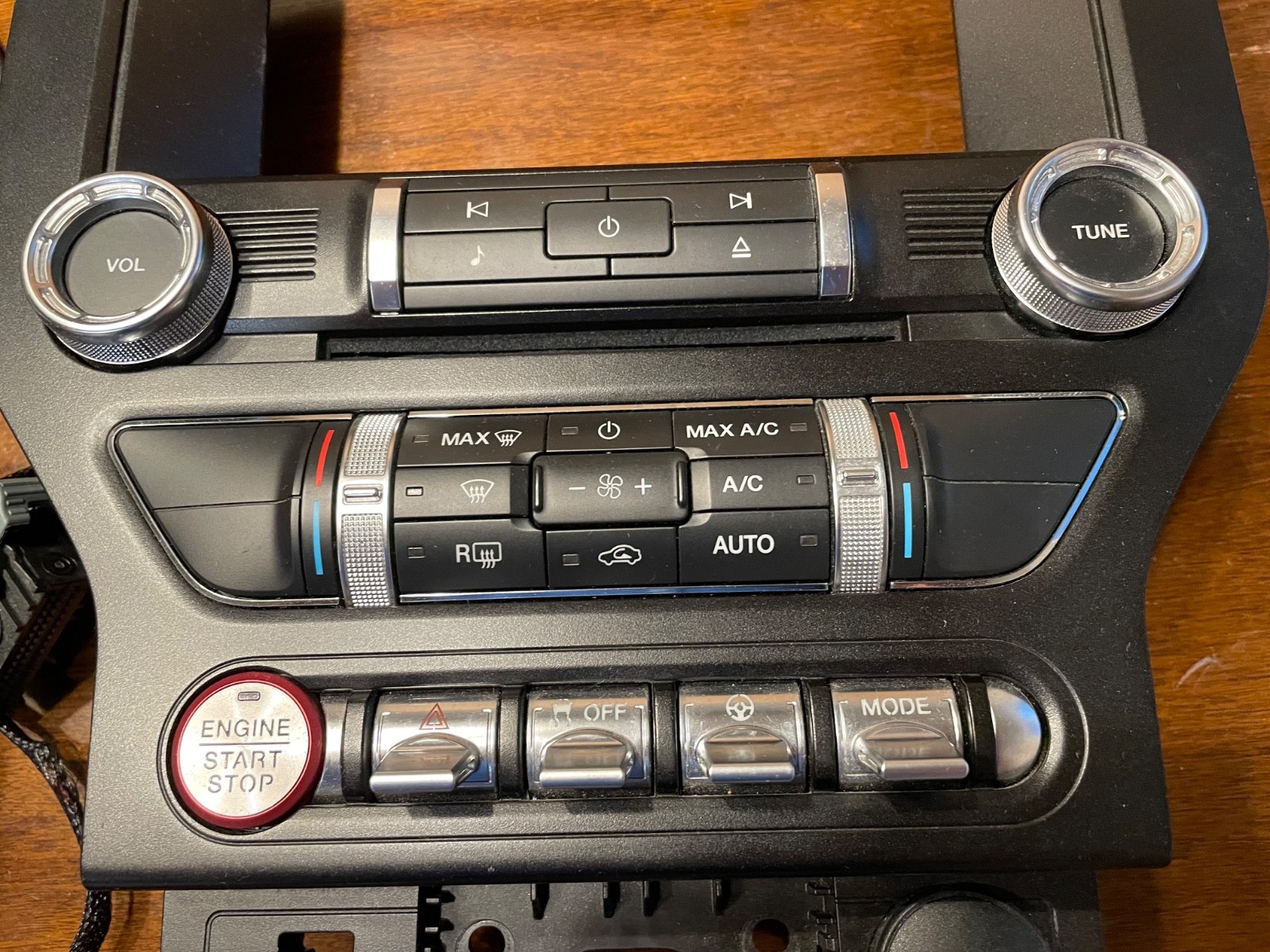 Mustang Infotainment 4 to 8-Inch Sync 3 Touchscreen Upgrade with GPS Navigation