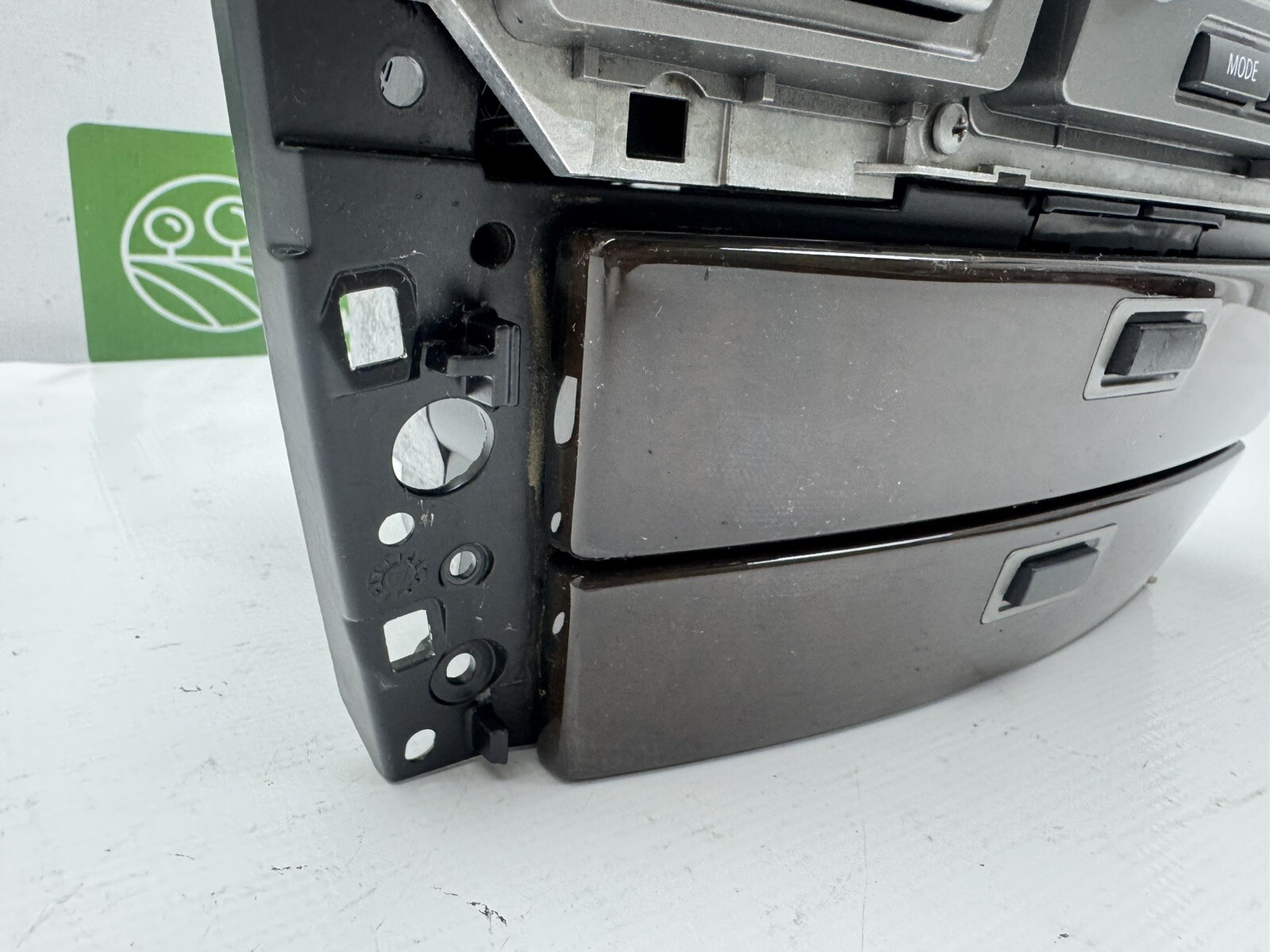 OEM 2006-2008 BMW 750Li Stereo W/ Center Dash Wood Trim Storage 51458261060A