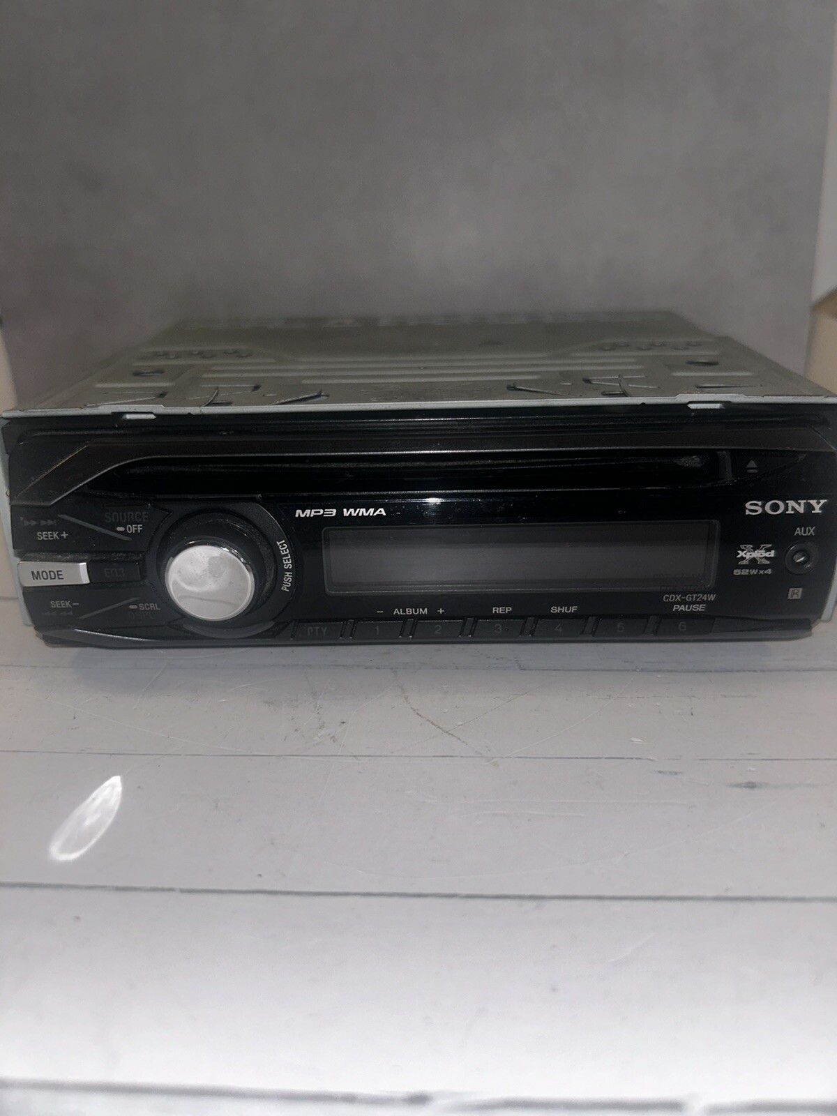 Sony CDX GT24W