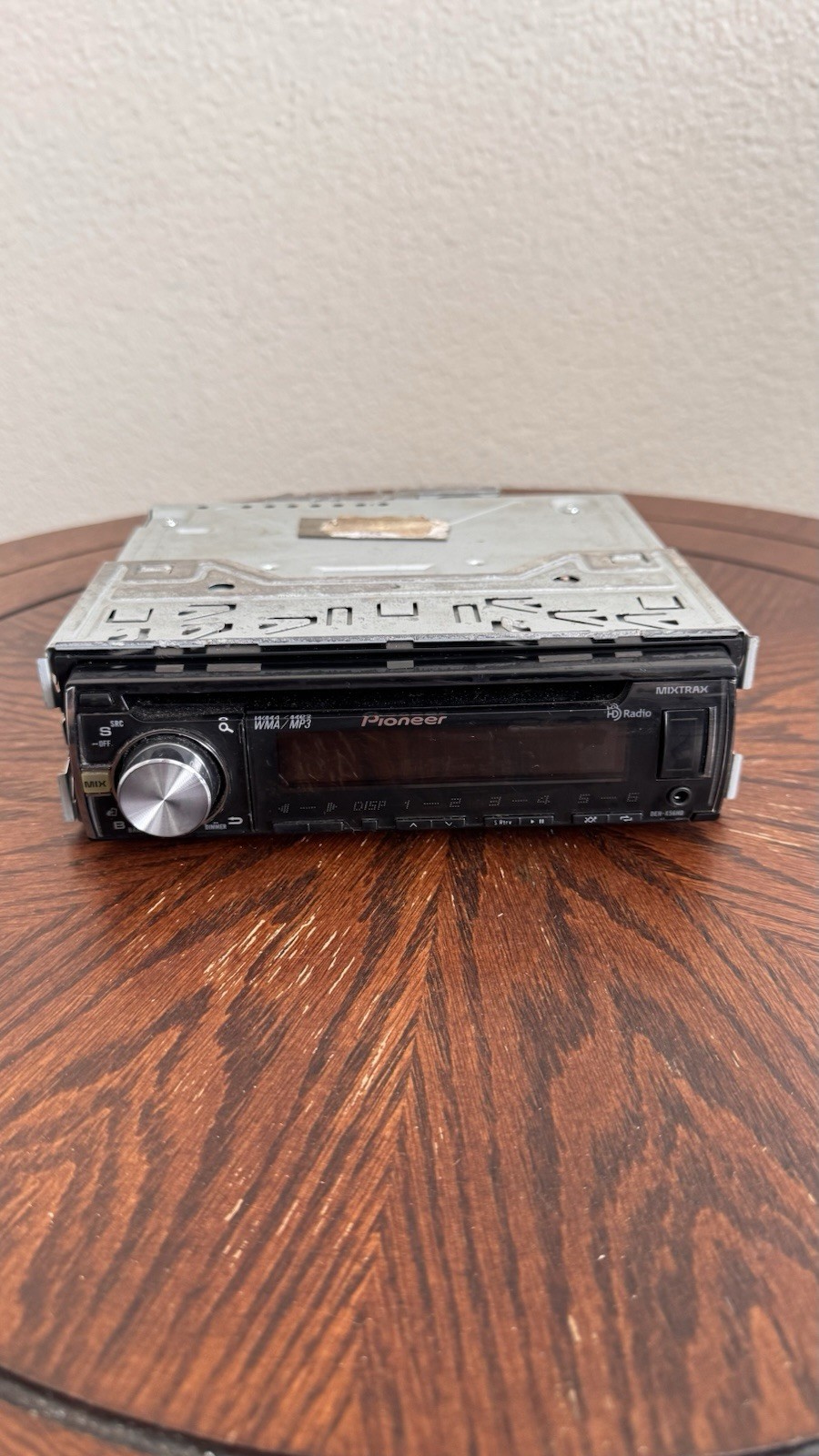 Pioneer DEH-X56HD Car Stereo CD Receiver MIXTRAX HD Radio – Untested