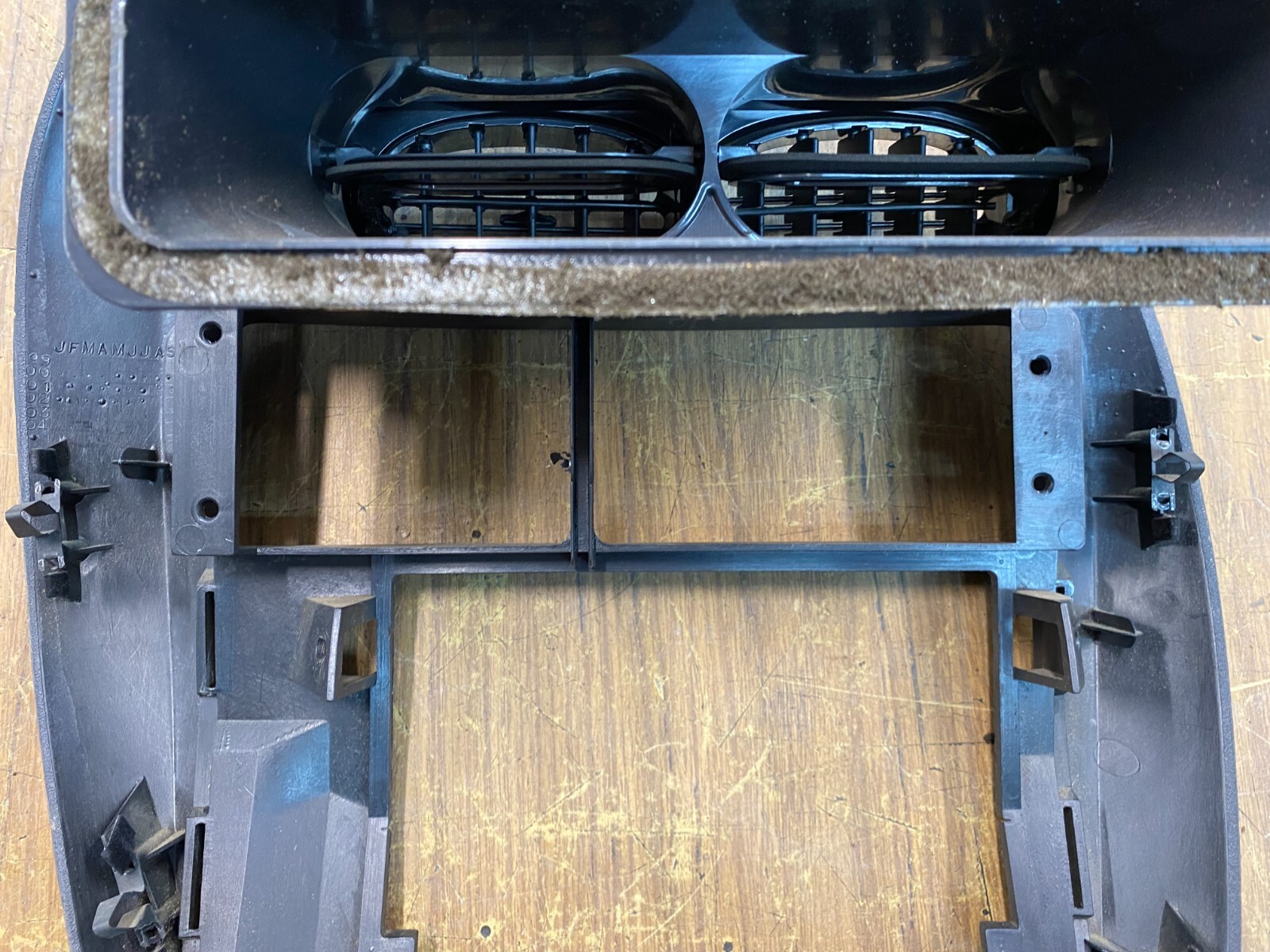 Ford Falcon AU S2,S3 Dash A/C Stereo Surround Dash Trim