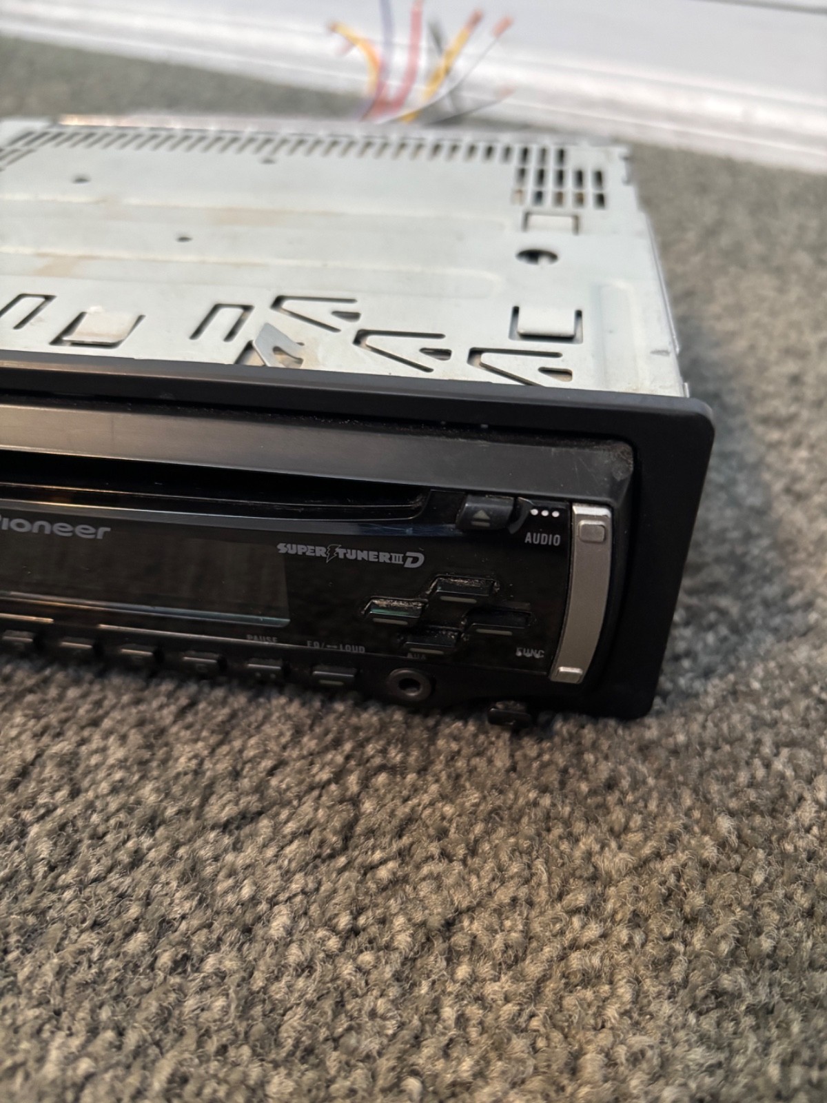 Pioneer DEH-9 CD Player In Dash Receiver Car Stereo Radio with Remote