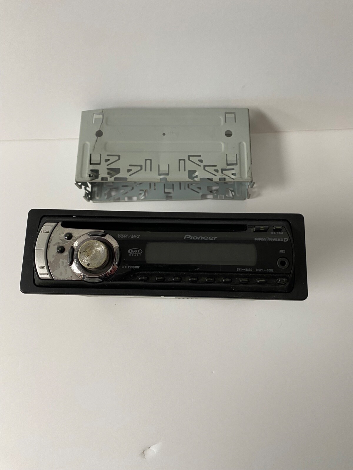 Pioneer DEH-P5500MP Mosfet 50 wx4 In Dash CD Car Radio works!