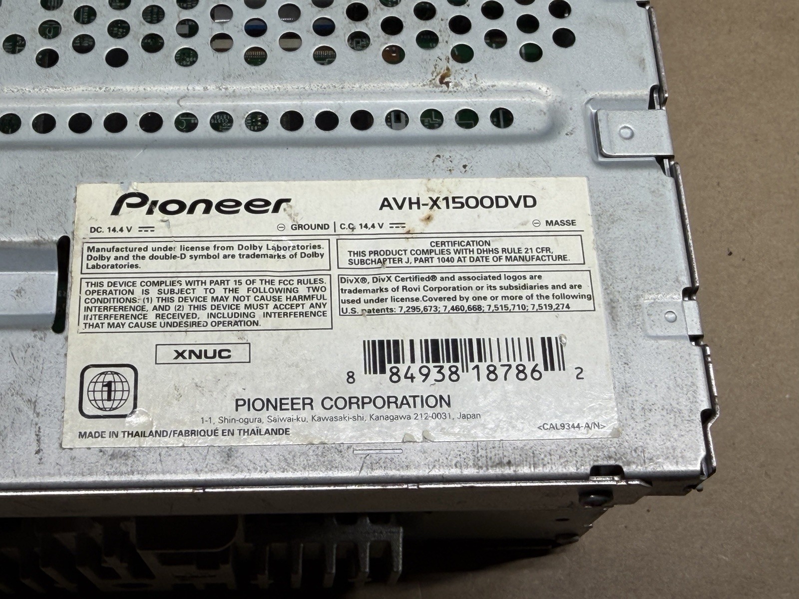 Pioneer AVH-X1500DVD 6.1″ Double-DIN Multimedia DVD Receiver FOR PARTS AS IS