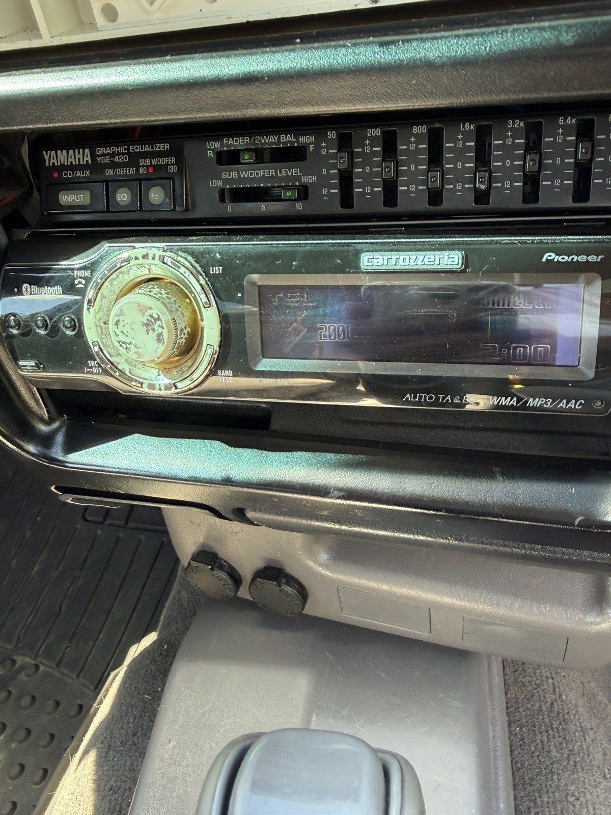 FOR PARTS or FIX. Pioneer DEH-P810 Carrozzeria CD player Bluetooth. NO RETURN