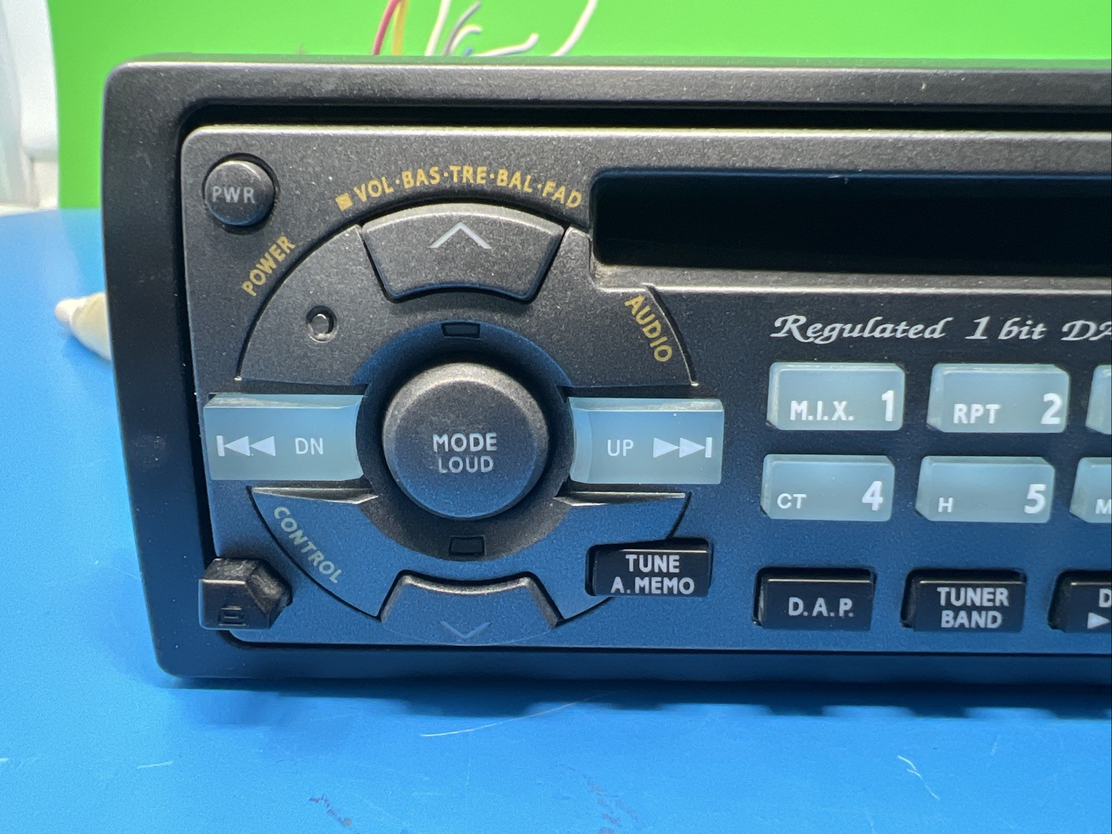 VTG Alpine CDE-7826P Car Stereo Amplifier CD PLayer Detachable Faceplate