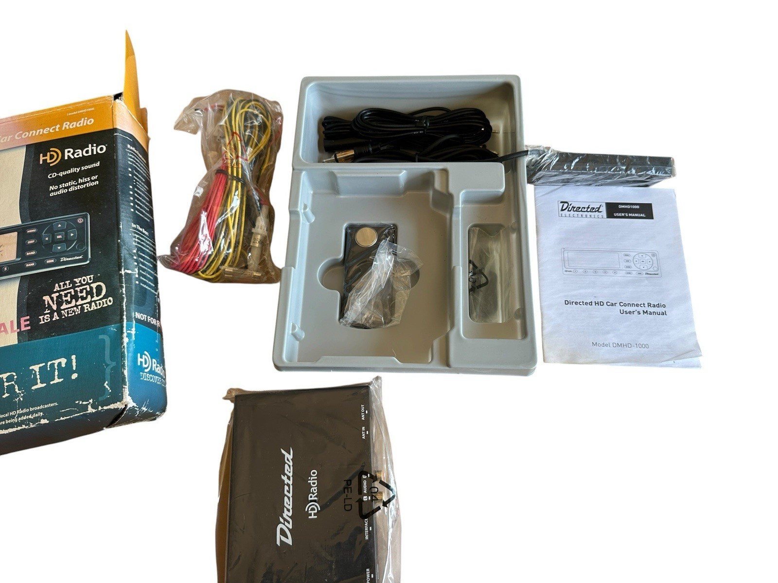 Directed Electronics HD Radio Car Connect Radio DMHD1000I New—Box Wear