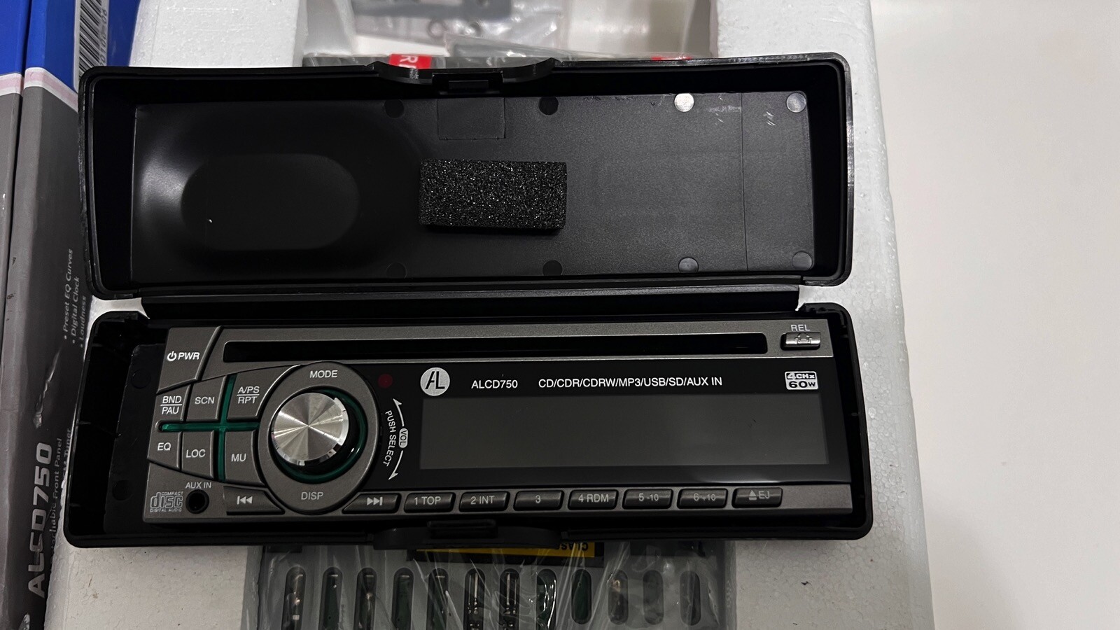 AL Car Audio ALCD750 AM/FM/CD/MP3/WMA 60W X 4 Detachable Face Wireless Remote