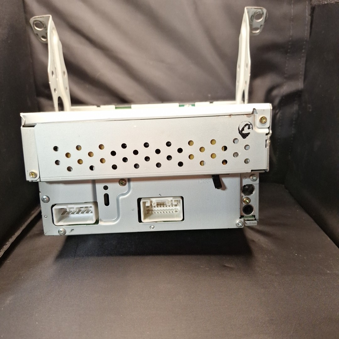 lexus 86120-AA040 Fujitsu 122000-3210D101 Radio with mounting bracket Head unit