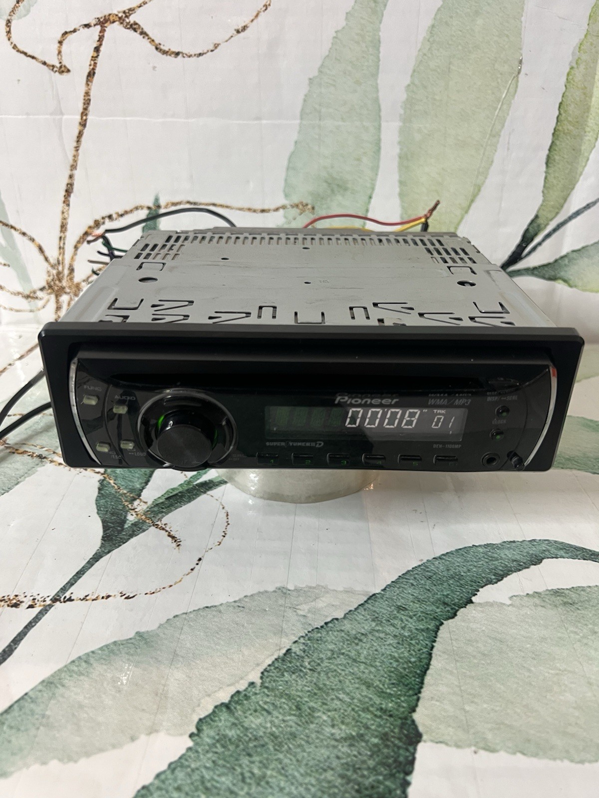 Pioneer DEH-1100MP CD Player In Dash Receiver