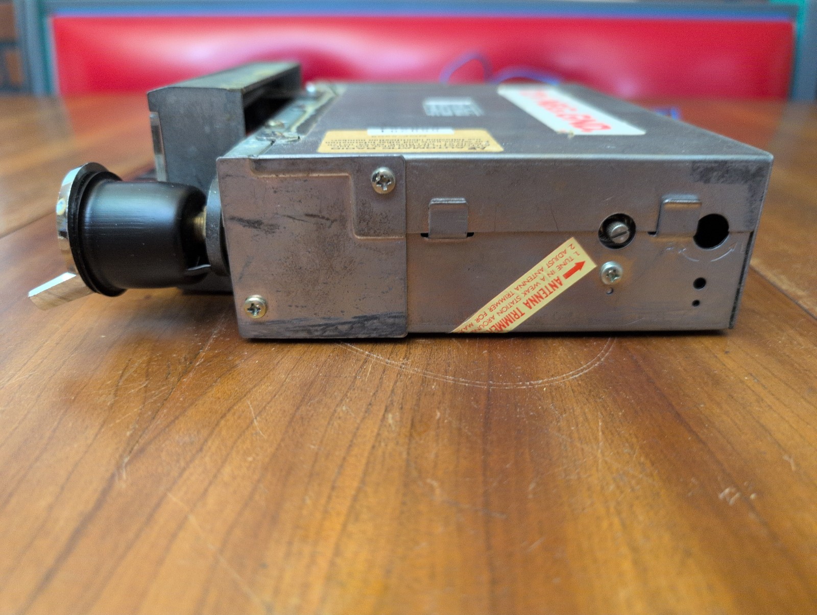 Vintage 60s Automatic Radio Mfg Universal 12V AFC AM FM Car Model AFC-1303 READ