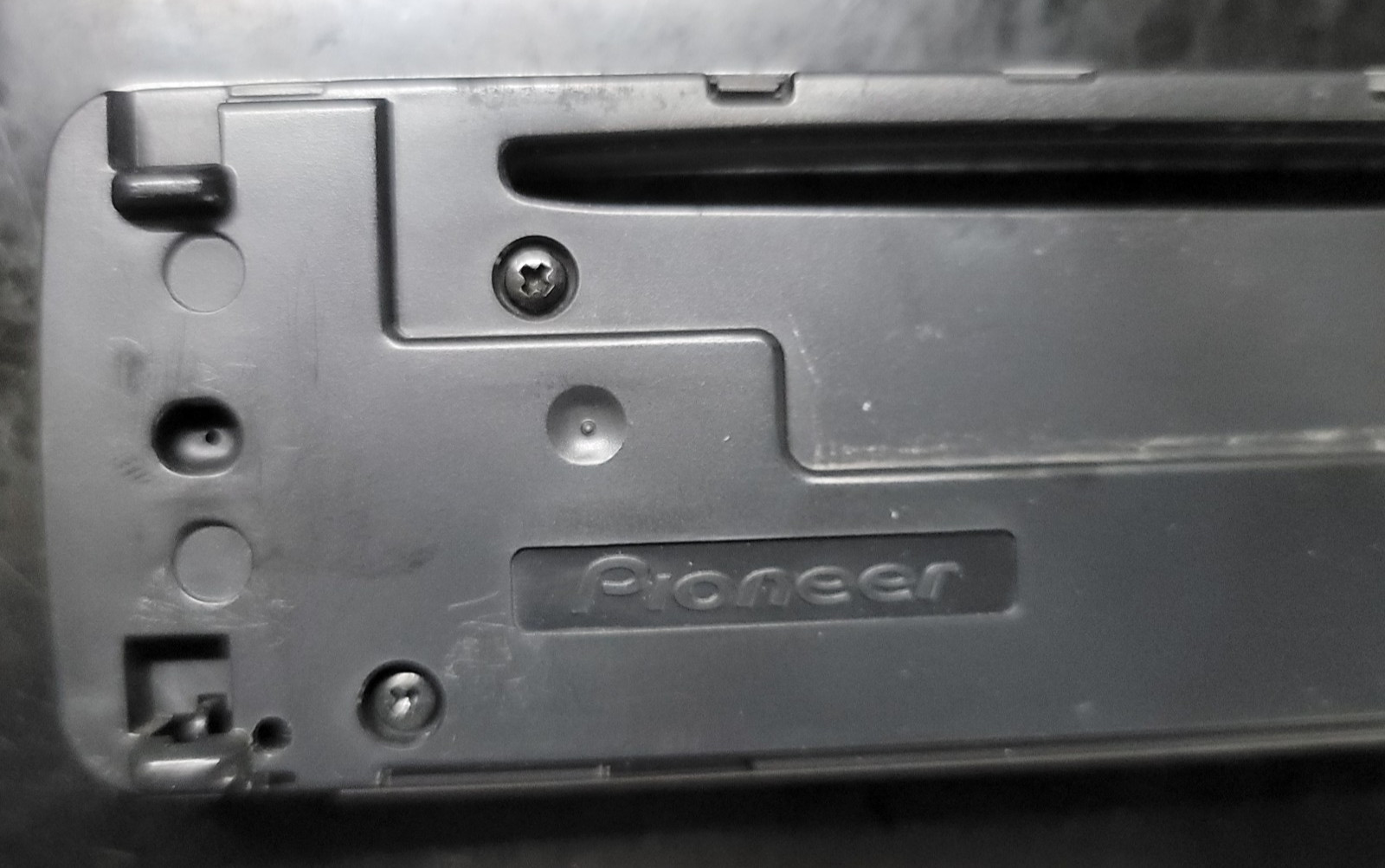 Pioneer DEH-1700 Radio With Detachable FACEPLATE ONLY
