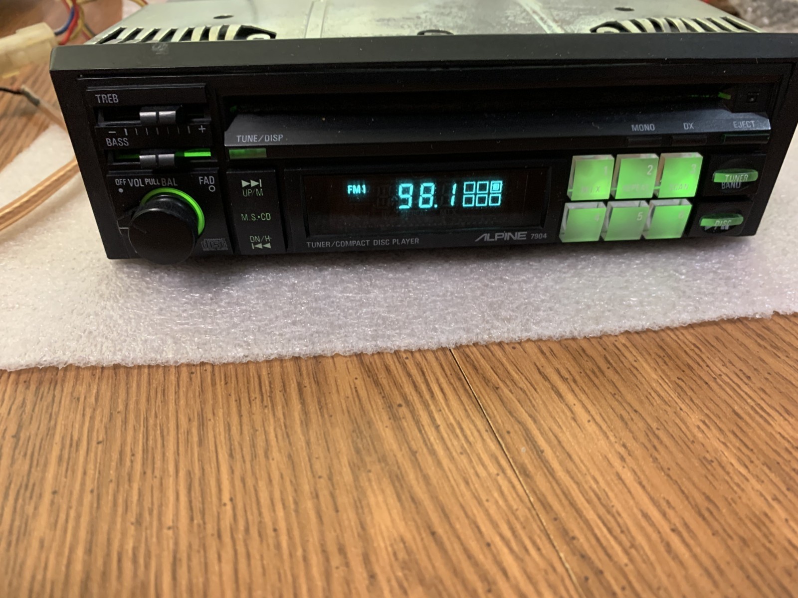 ALPINE CD Player 7904