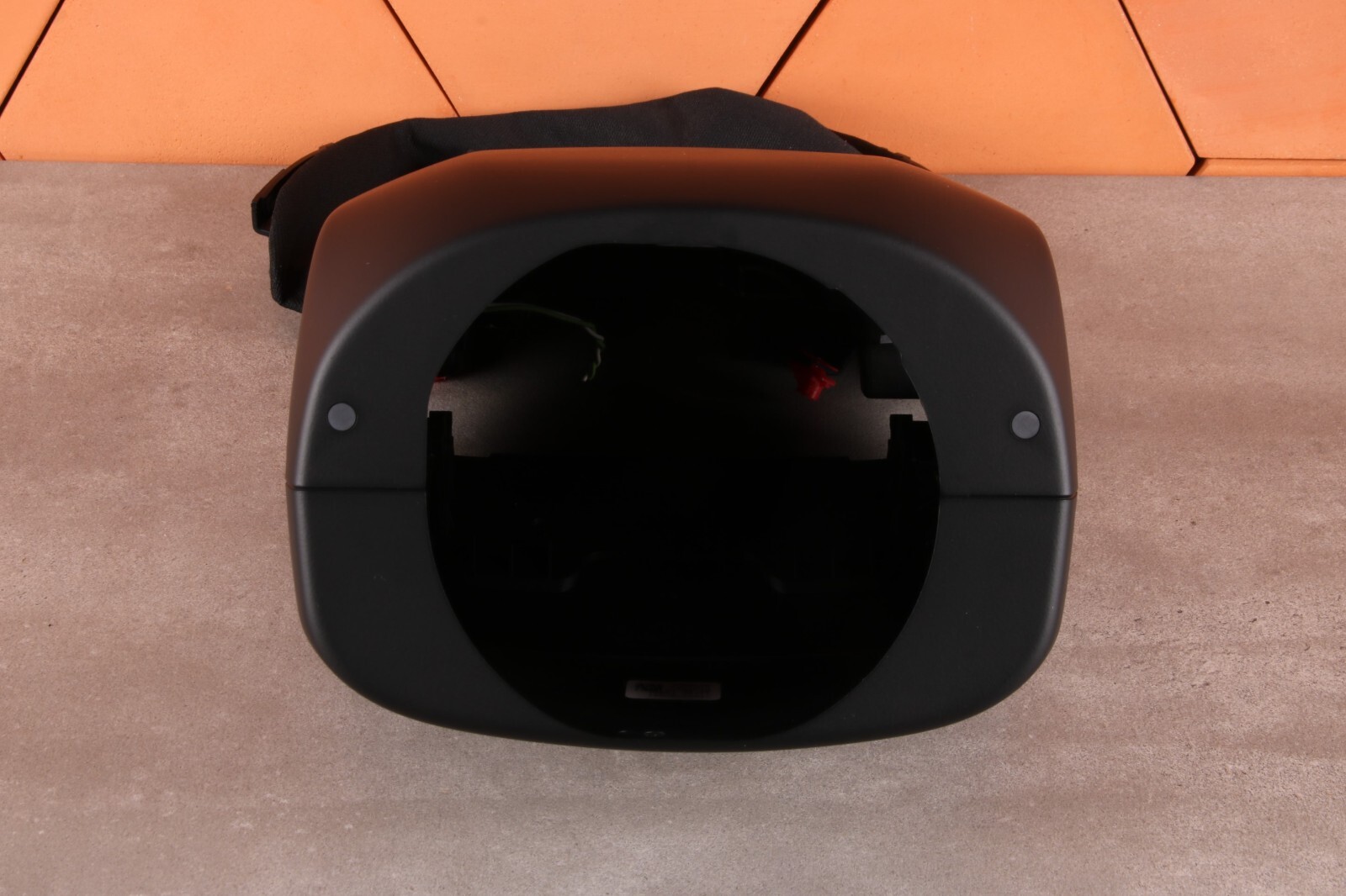 BMW G11 G12 STEERING COLUMN SURROUND TRIM COVER 9299488