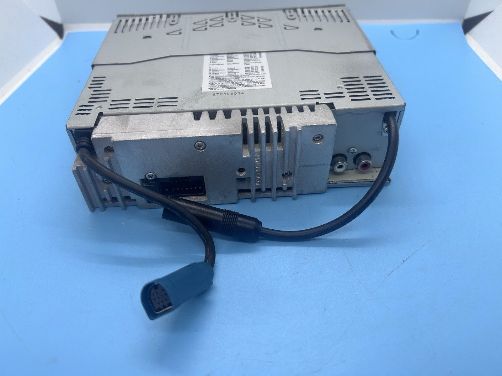2006 Alpine CDE-9870 CD MP3 Player AM/FM Receiver with Chassis & Faceplate