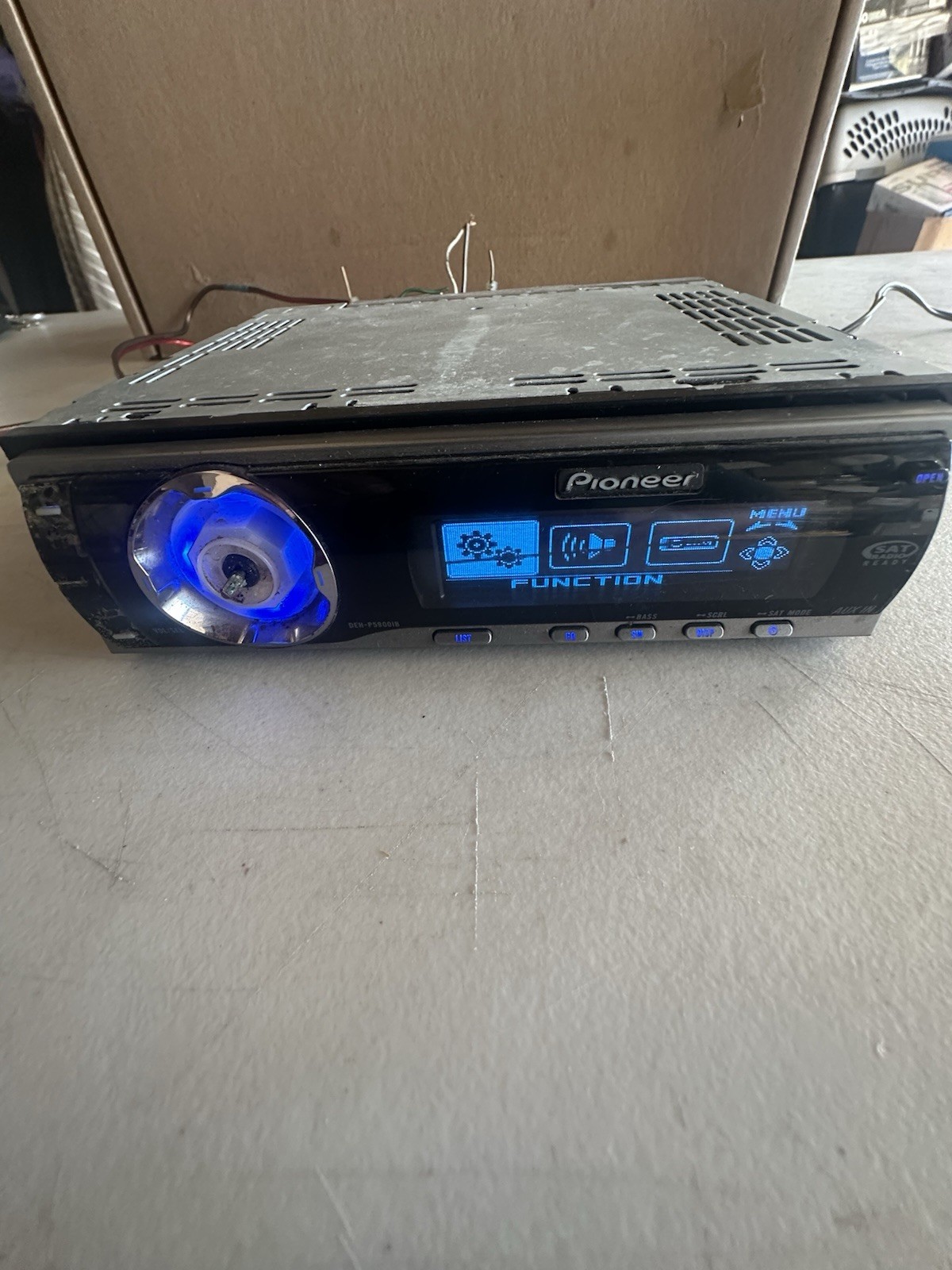 PIONEER DEH-P5900IB Old School CD Player Graphics! Lot Of Two, No Knobs