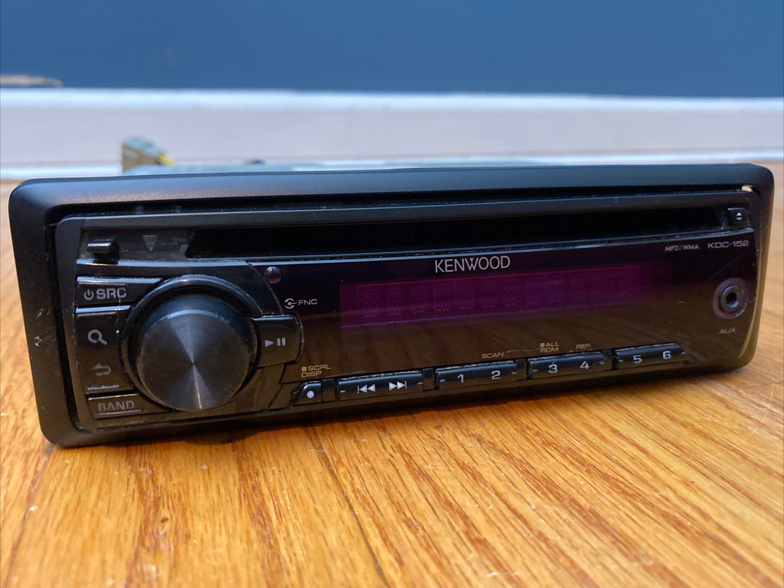 Kenwood KDC-152 CD Player/MP3 In Dash Receiver Aux