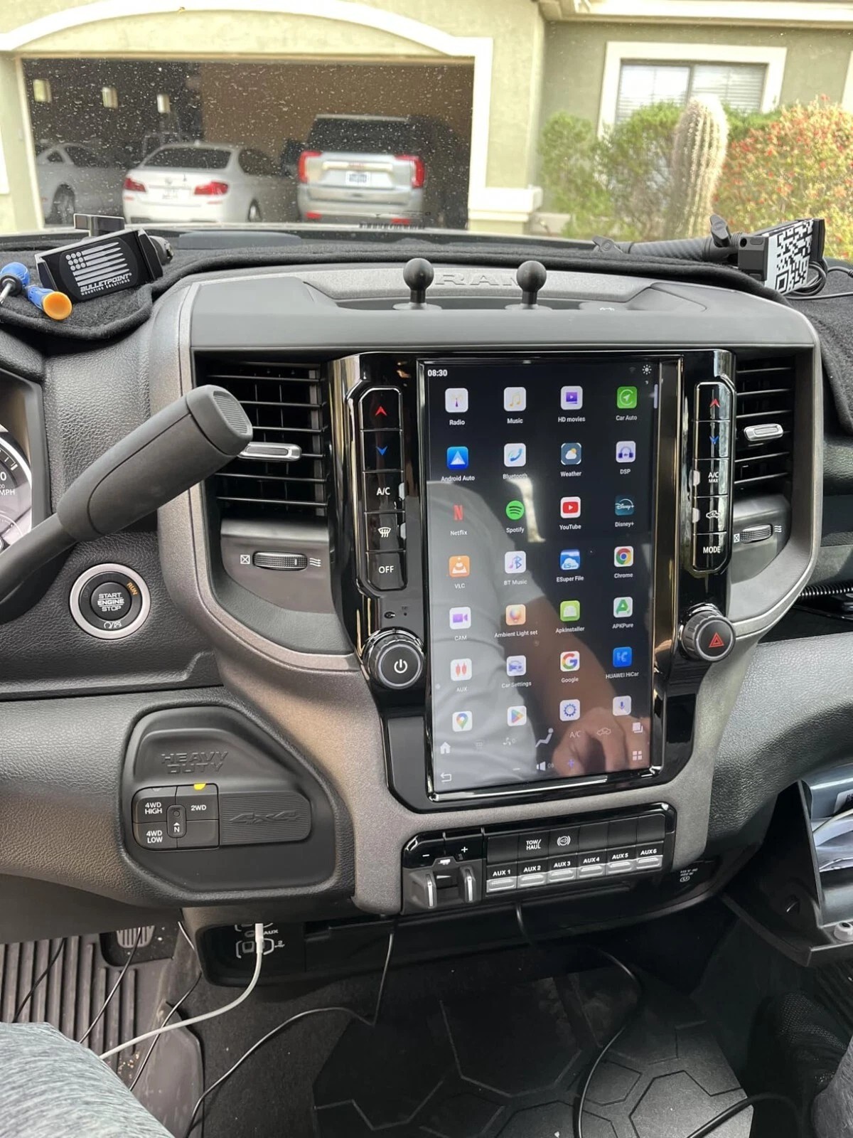12.1″ For Dodge RAM 2019-2023 Car GPS Radio Navigation Stereo 8G+128GB Carplay