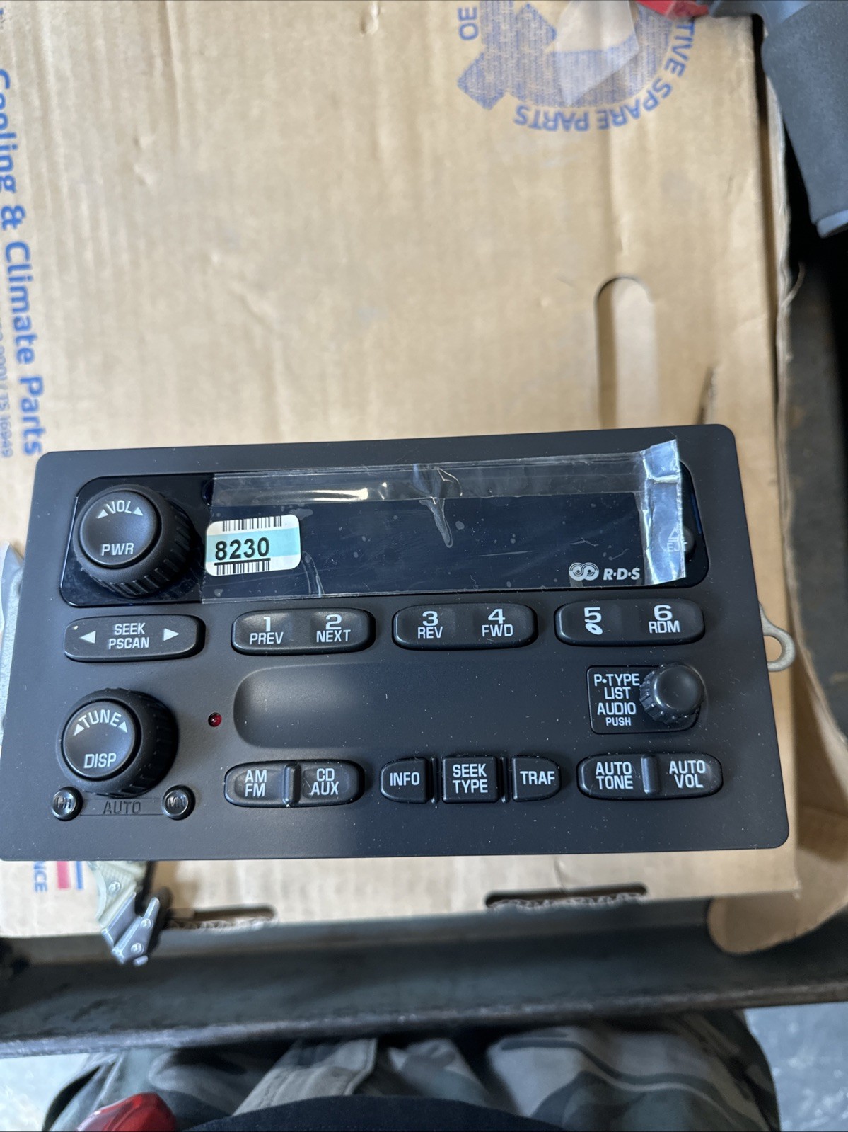 Genuine GM 15058230 Radio Assembly, Amplitude Modulation / Frequency Modulation
