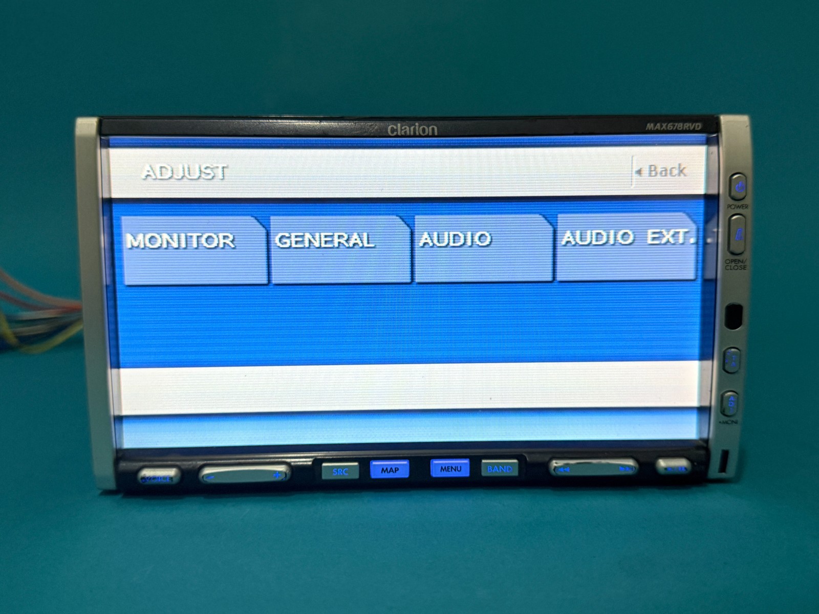 Clarion MAX678RVD Double DIN Car Stereo DVD GPS Navigation Bluetooth Ready Multi