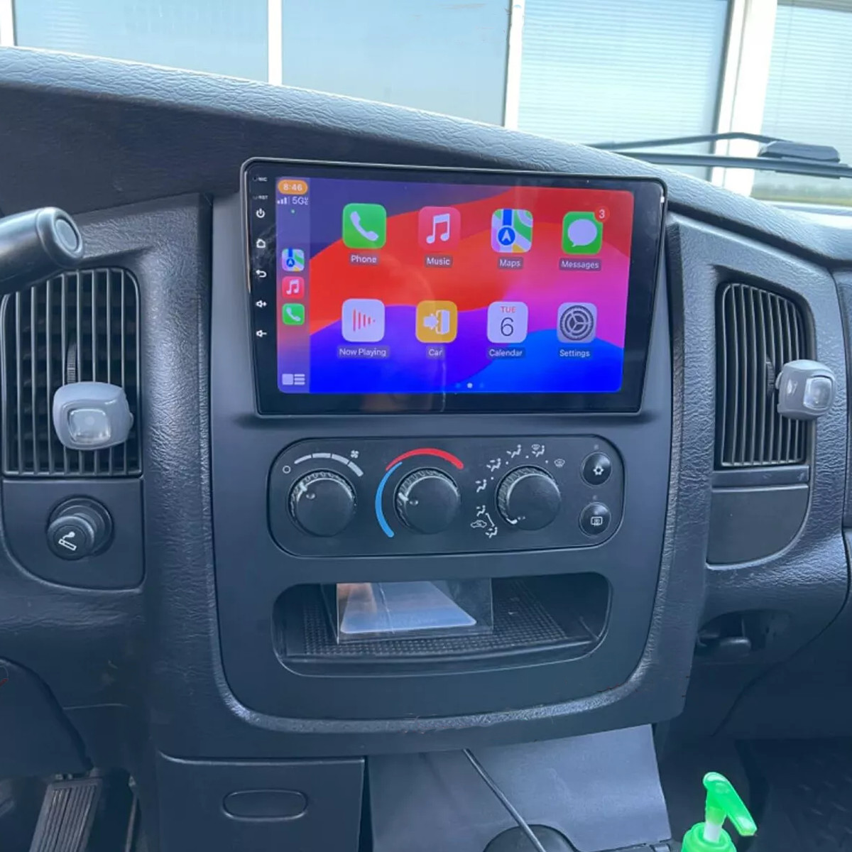 CarPlay For 2002-2005 Dodge Ram 1500 2500 3500 Android 13.0 Car Stereo Radio GPS