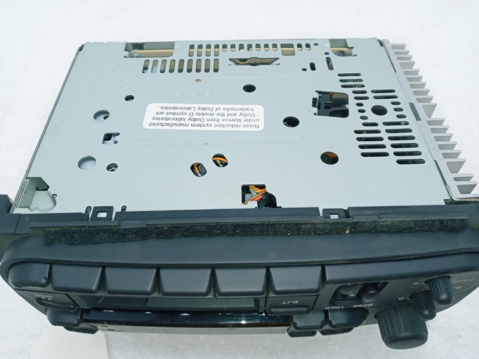 New-Take Out from Dealer AM FM Cassette 1998-02 Dodge Chrysler Jeep P56038931AB