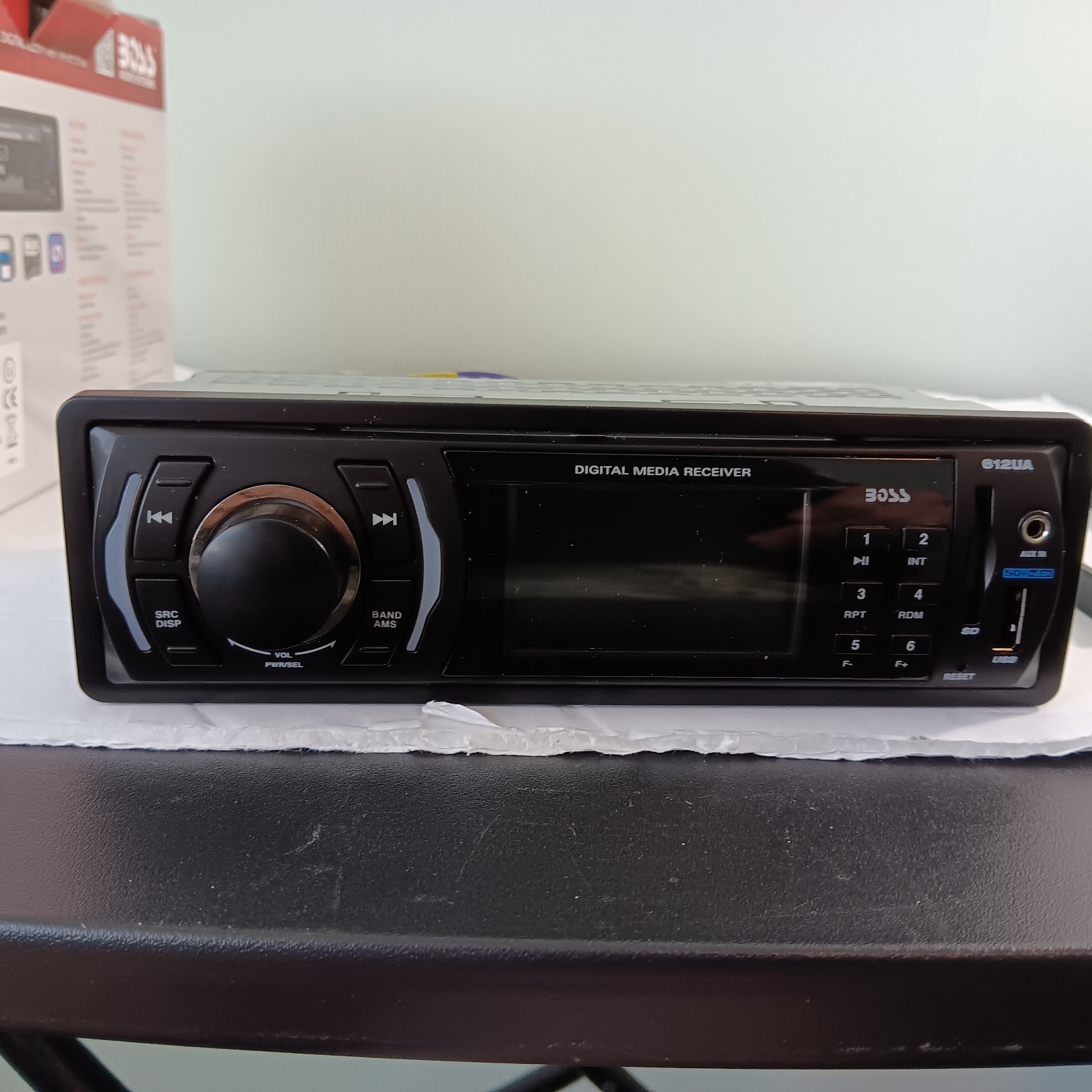New Boss In-Dash 612UA 200W MP3-Compatible Digital Media AM-FM Receiver