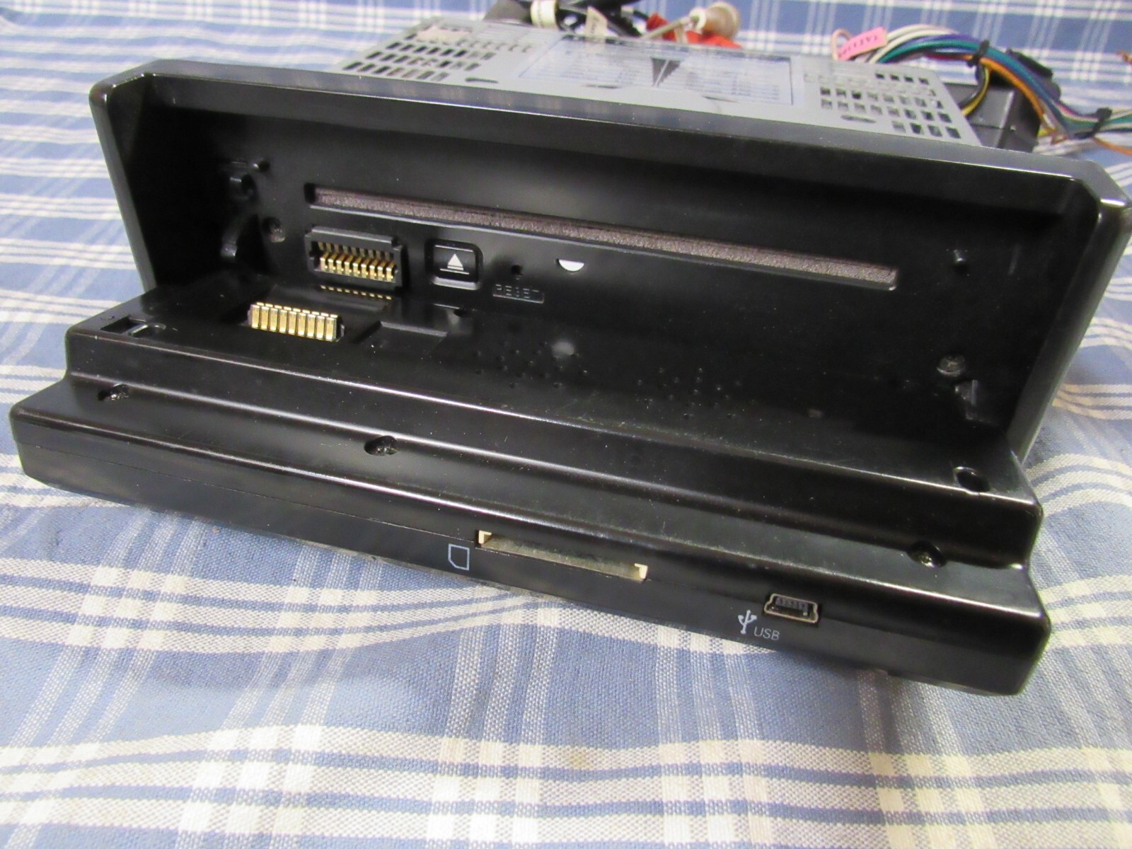 Nitro Audio BMWX-4735T DVD/CD PLAYER MP3, MP4,USB-SD Works Please Read FREE SHIP