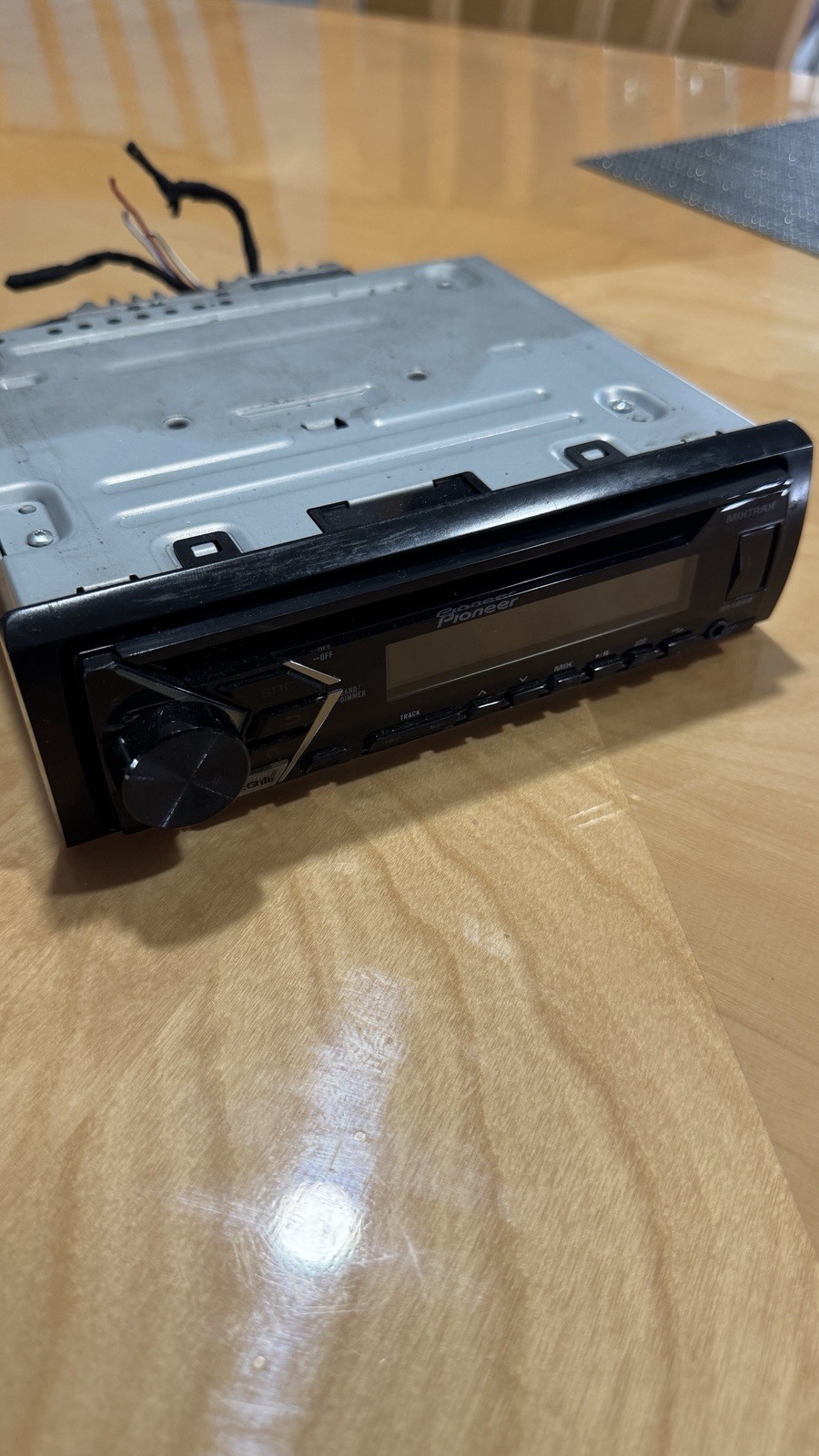 Pioneer DEH-S1010UB-DIN CD USB AUX 50W x4 Radio