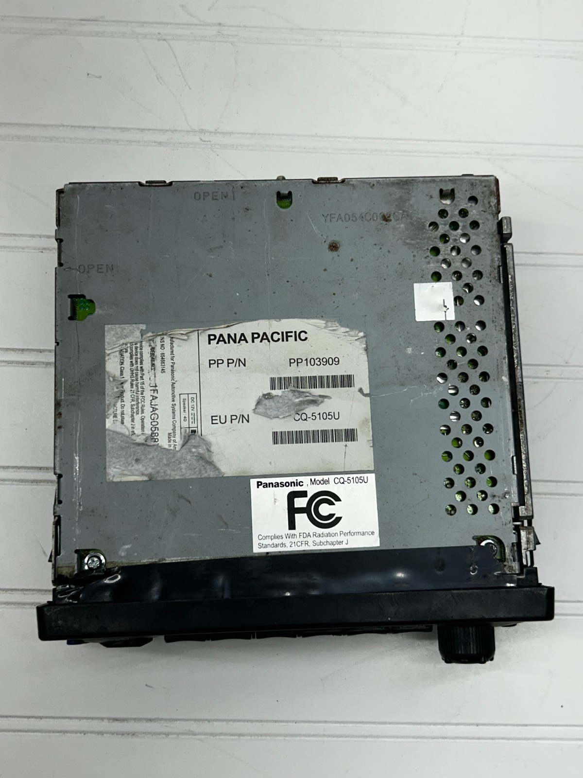 Pana Pacific Heavy Duty Truck Radio AM FM WB CD PP103909 CQ-5105U Used