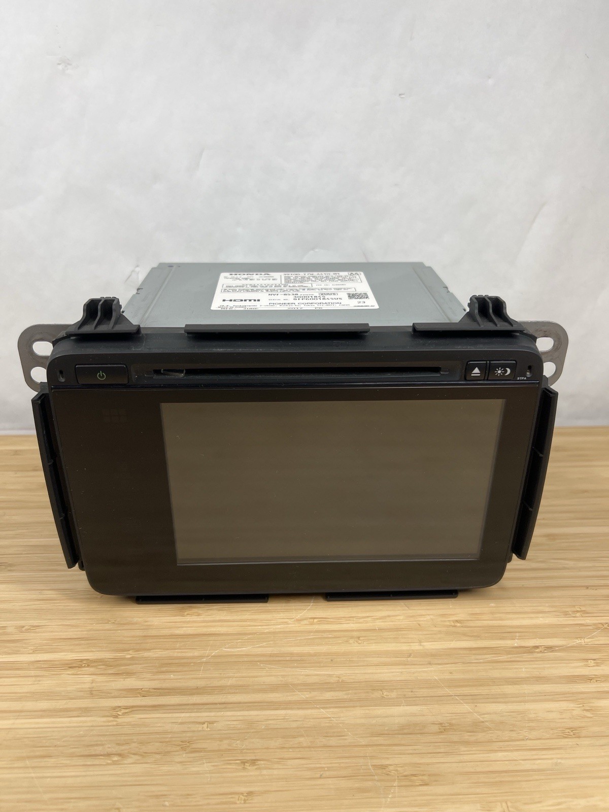 2016-2018 Honda HR-V OEM Touchscreen Radio HDMI Pioneer 39100-T7W-A410