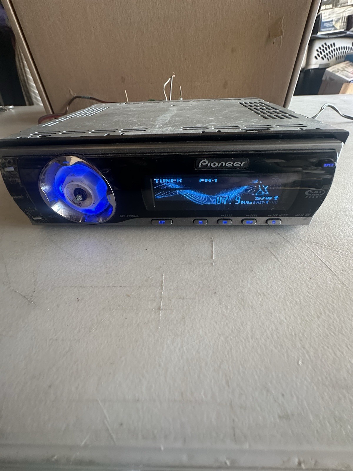 PIONEER DEH-P5900IB Old School CD Player Graphics! Lot Of Two, No Knobs