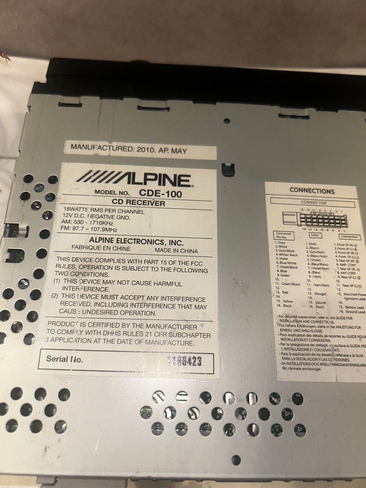 Alpine CDE-100 CD Player/MP3 In Dash Receiver