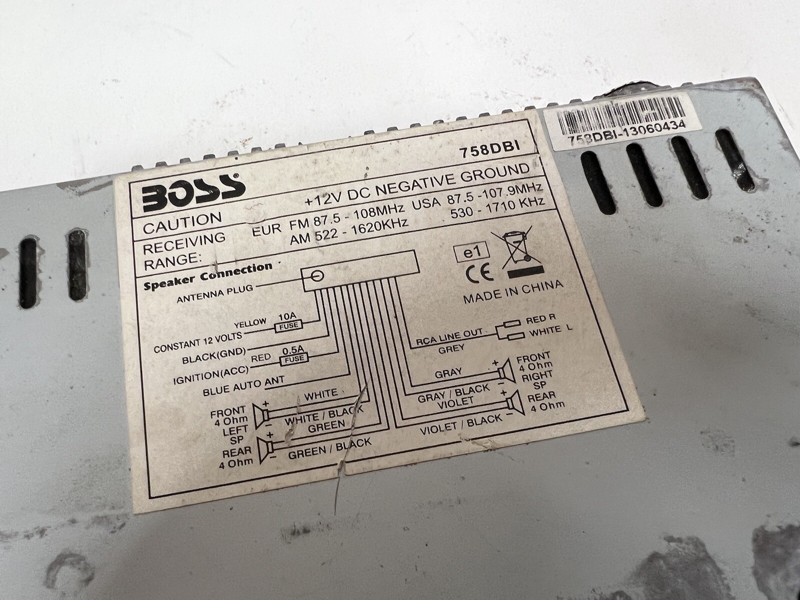 Boss Audio 758DBI Car Flash Audio Player Single DIN – iPod Mount