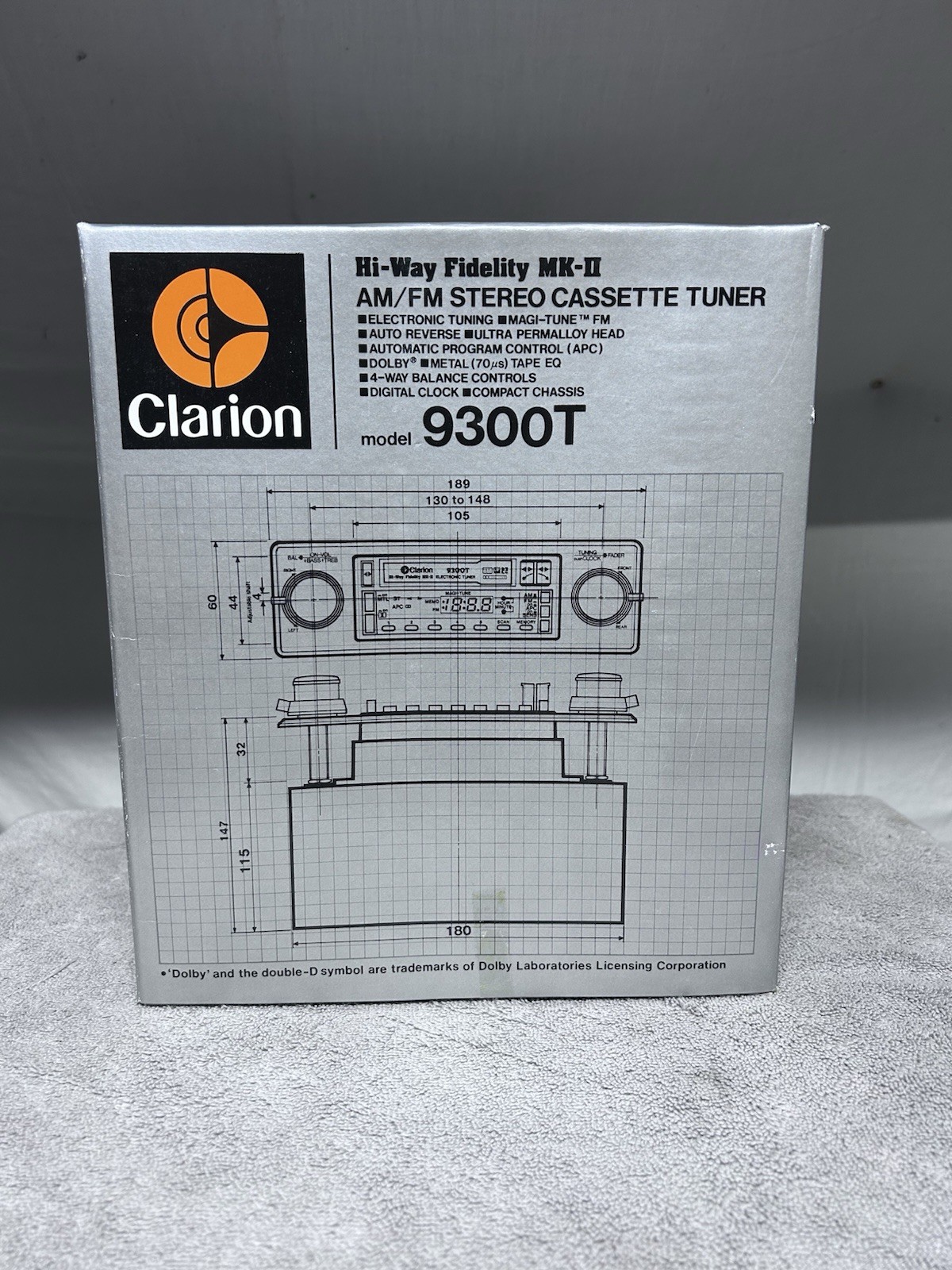 Clarion 9300R AM/FM Cassette Deck .Old School Stereo. Two Shaft Design. NOS. NEW