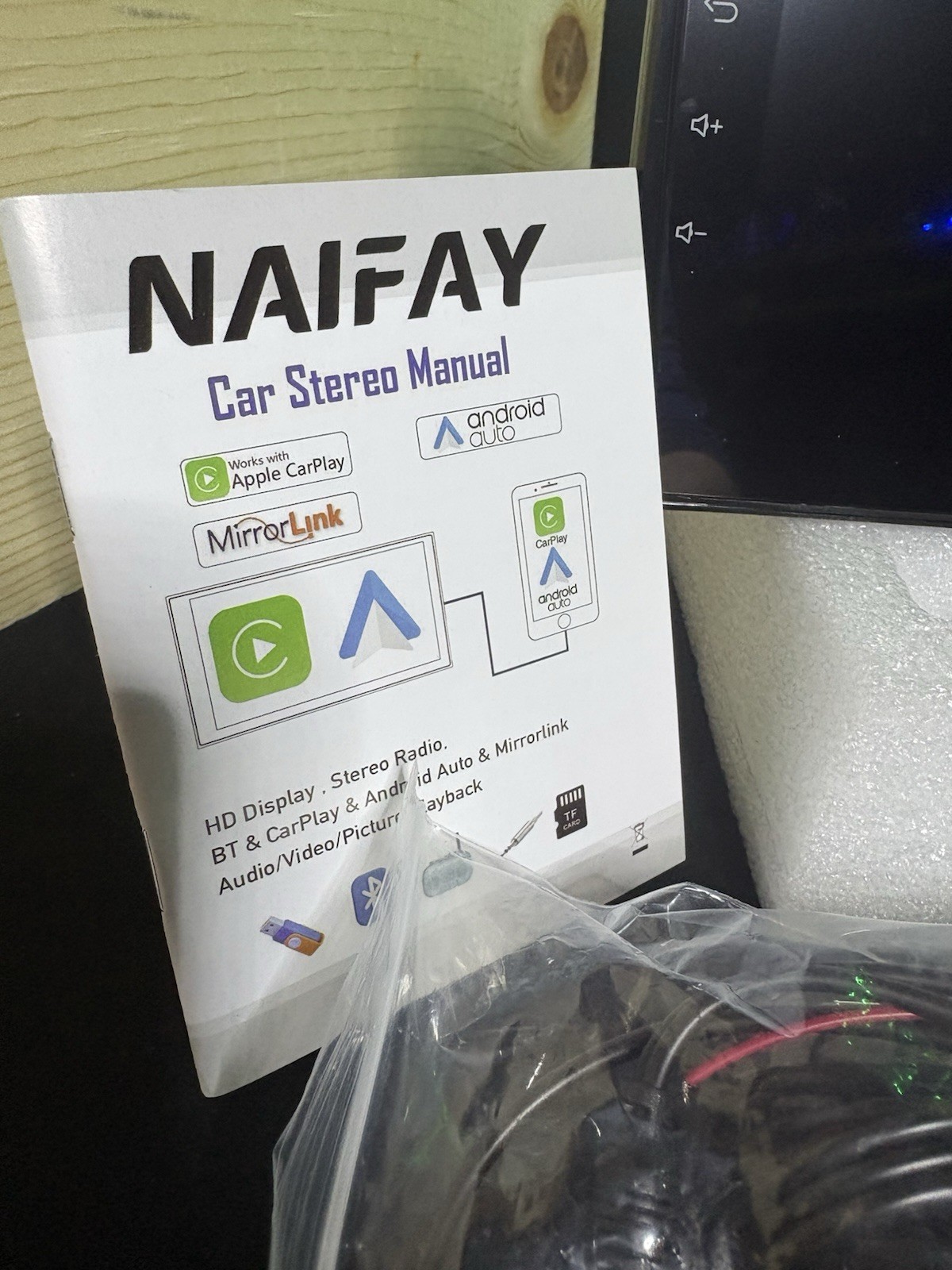 Naifay 9 Inch Car Stereo Single Din Radio with Apple Carplay & Android Auto