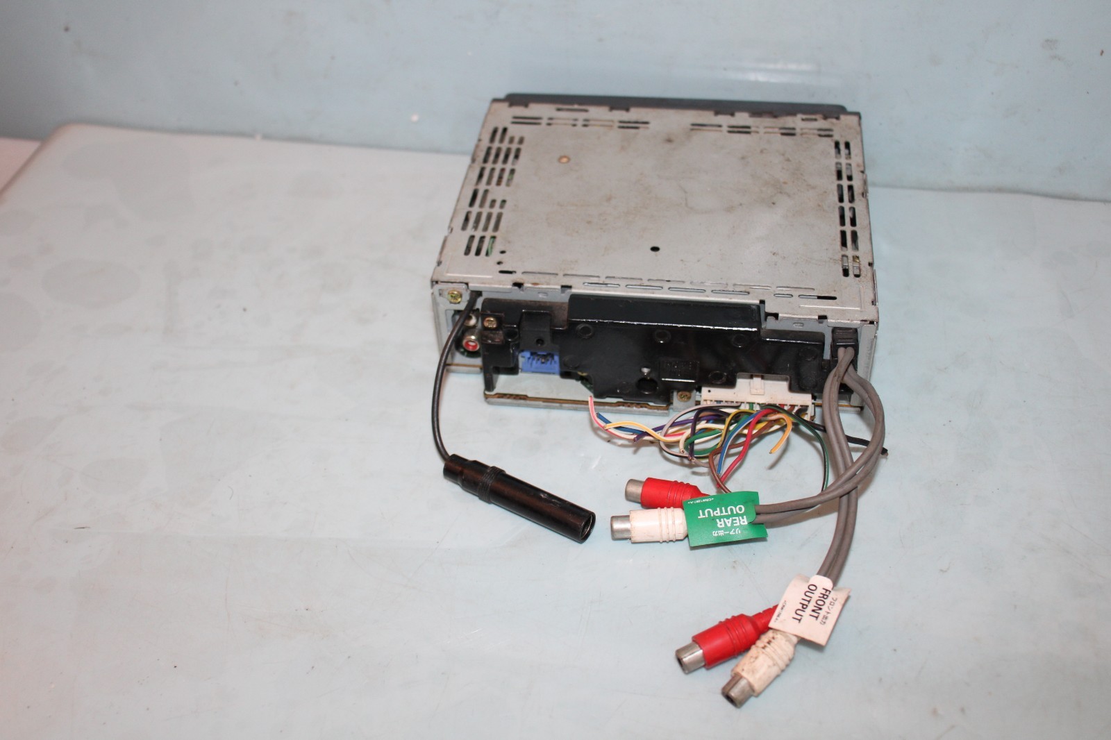Pioneer DEH-P520 Car CD Player Receiver Head Unit