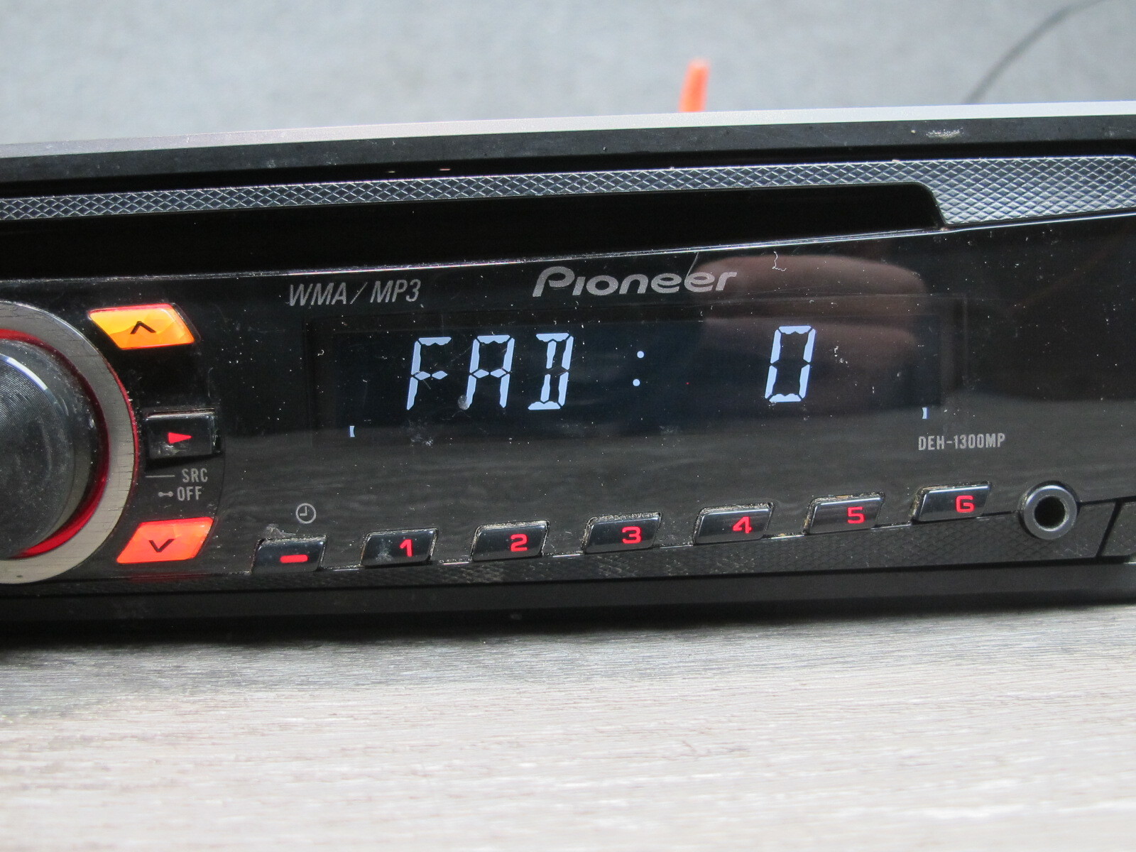 Pioneer DEH-1300MP Car Head Unit Stereo Radio CD Player AUX