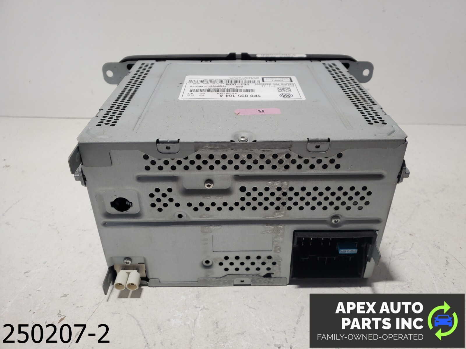 OEM 2011-2014 Volkswagen Jetta 2.5L CD Player Radio
