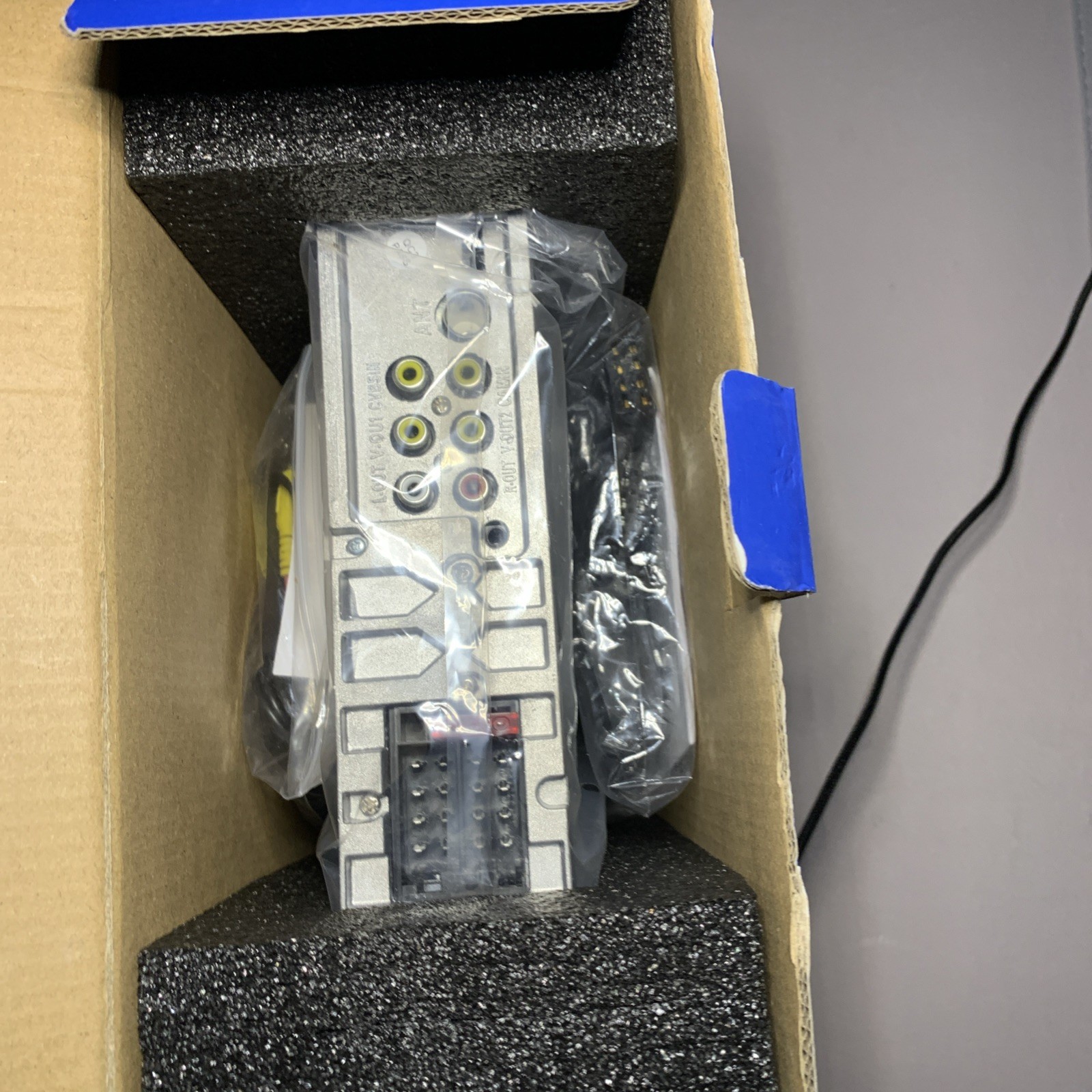 ESSGOO Vehicle Player Car Audio In-Dash Unit 2A54W-AR7001 FCC ID 12V 10A