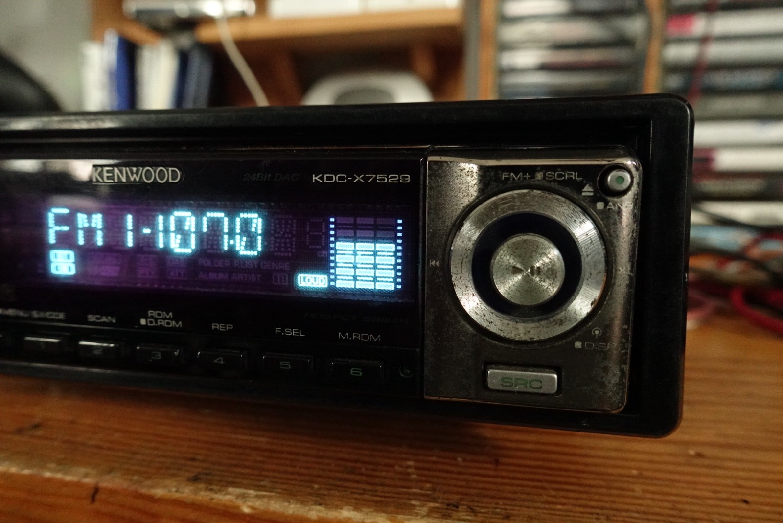 Kenwood KDC-X7529. CD/Fm108/Bluetooth player.