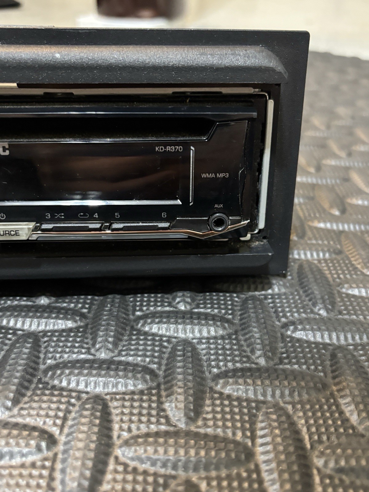 JVC KD-R370 Car Stereo CD MP3 WMA Player Radio Receiver – Free shipping