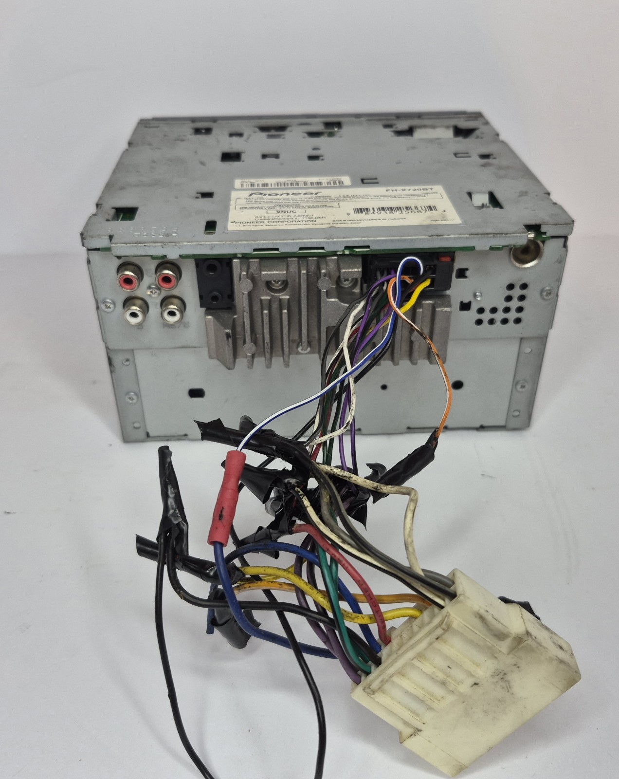 Pioneer AM/FM Radio w/ USB MP3 CD Head Unit Receiver FHX720BT – FOR PARTS