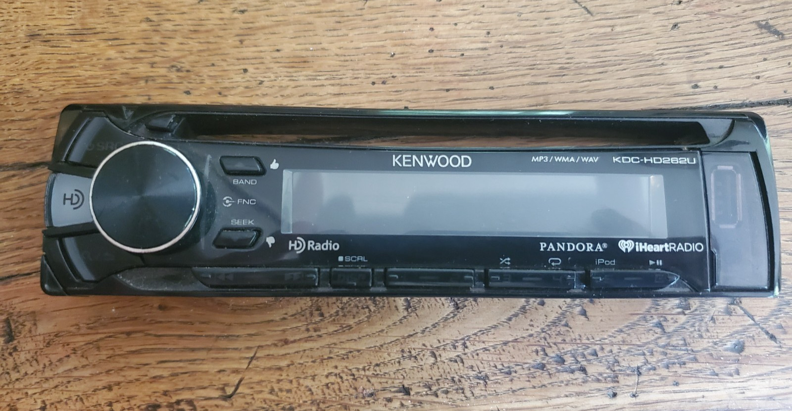 Kenwood eXcelon car stereo KDC-HD262U