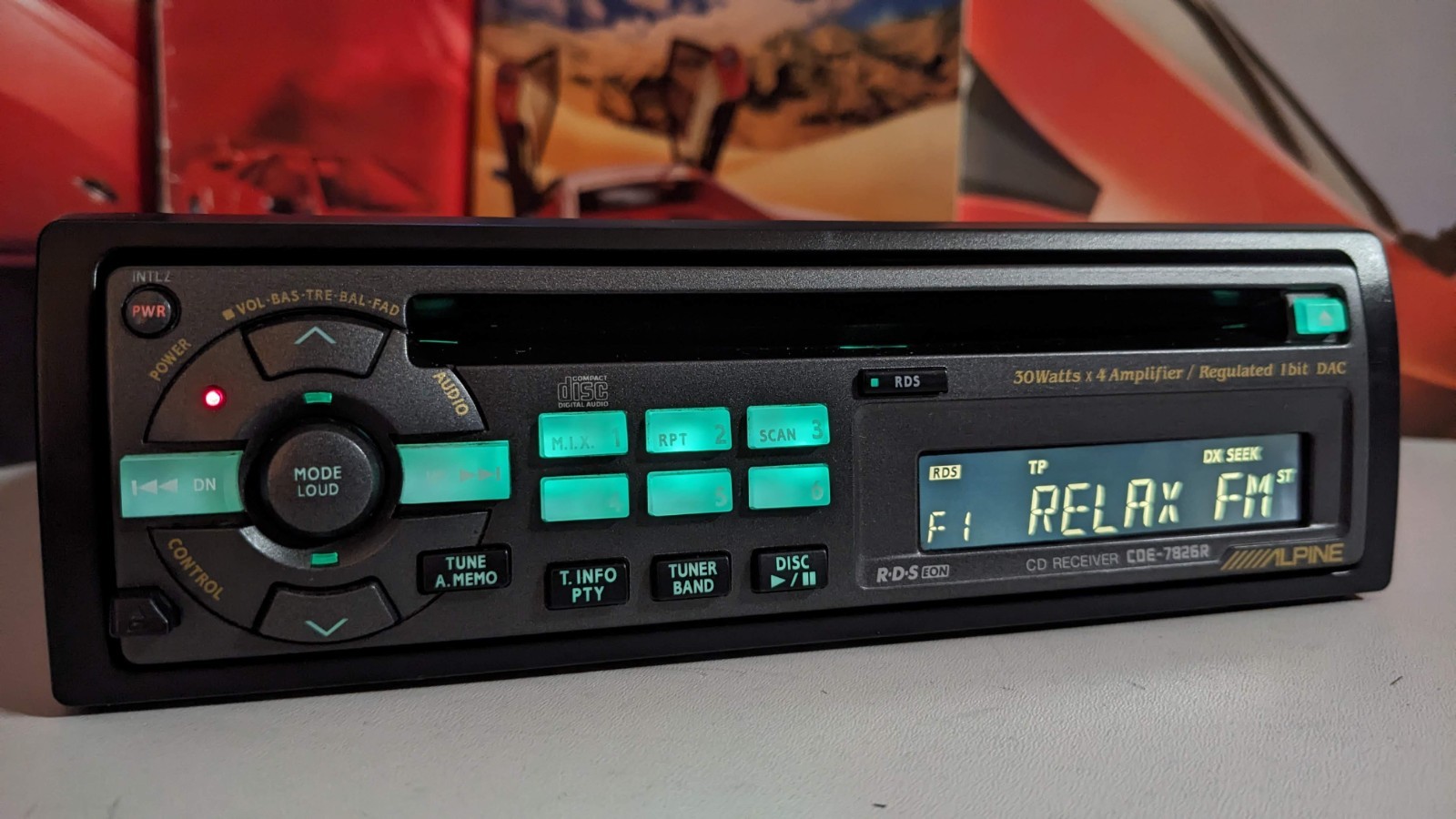 Alpine CDE-7826R FM/AM Car CD Receiver RDS Radio 4 X WATT 1 Bit DAC