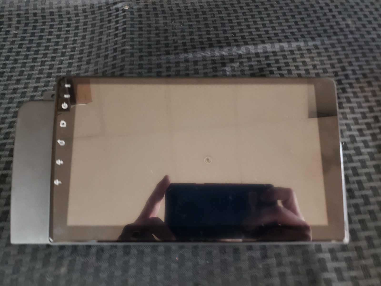 420309 – Android 9 Inch Stereo Touch Screen Display